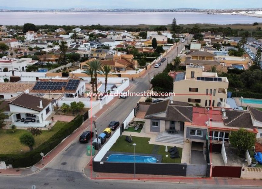 Reventa - Villa -
Torrevieja
