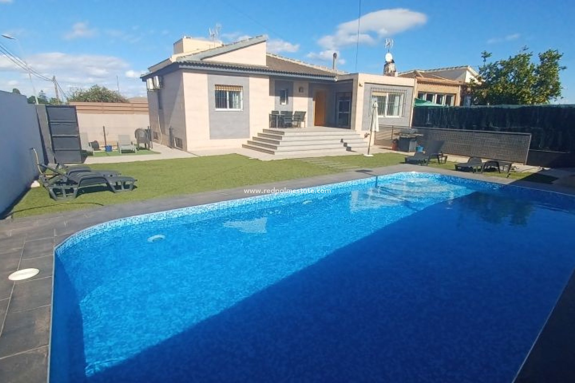 Reventa - Villa -
Torrevieja