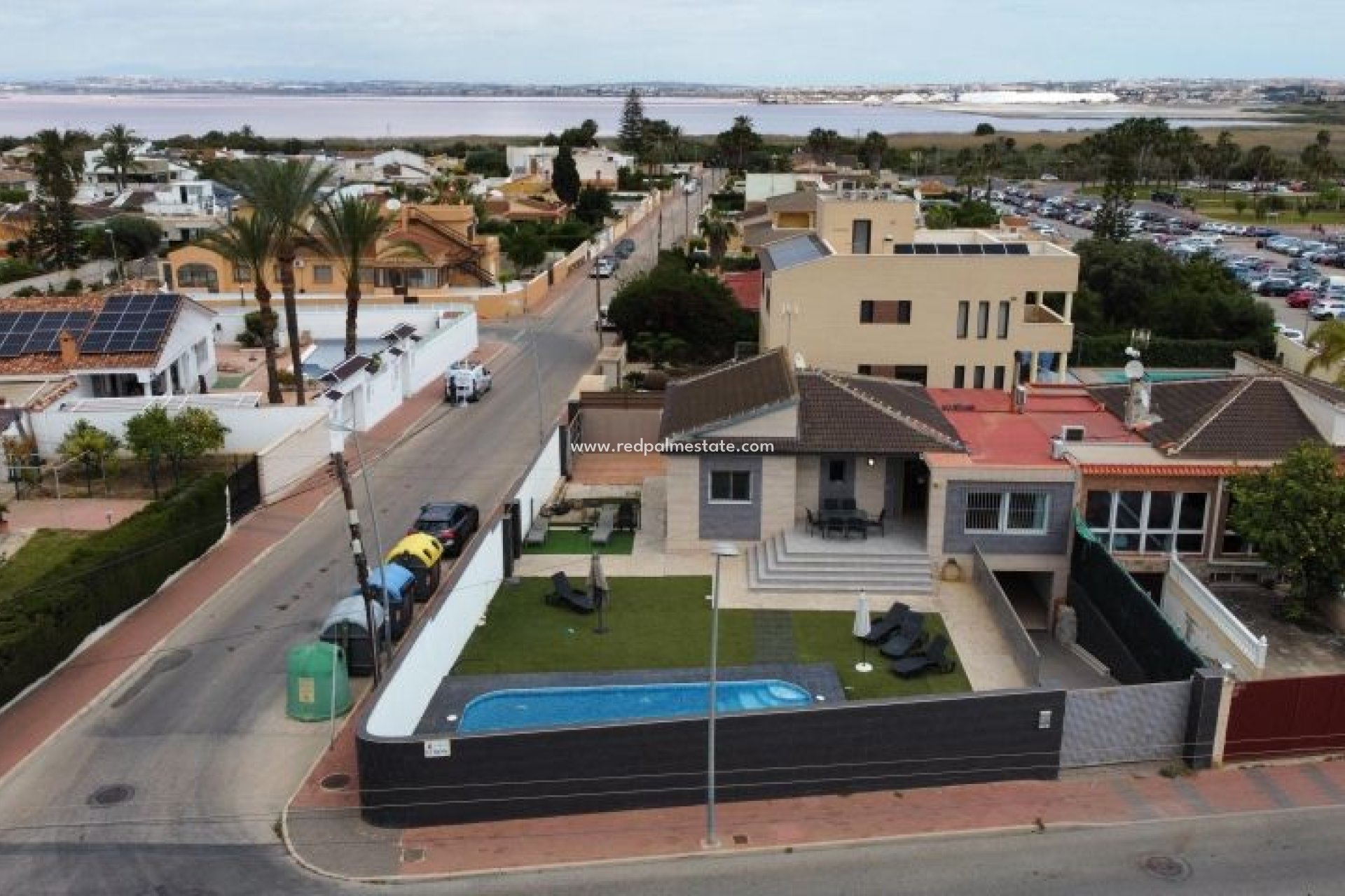 Reventa - Villa -
Torrevieja