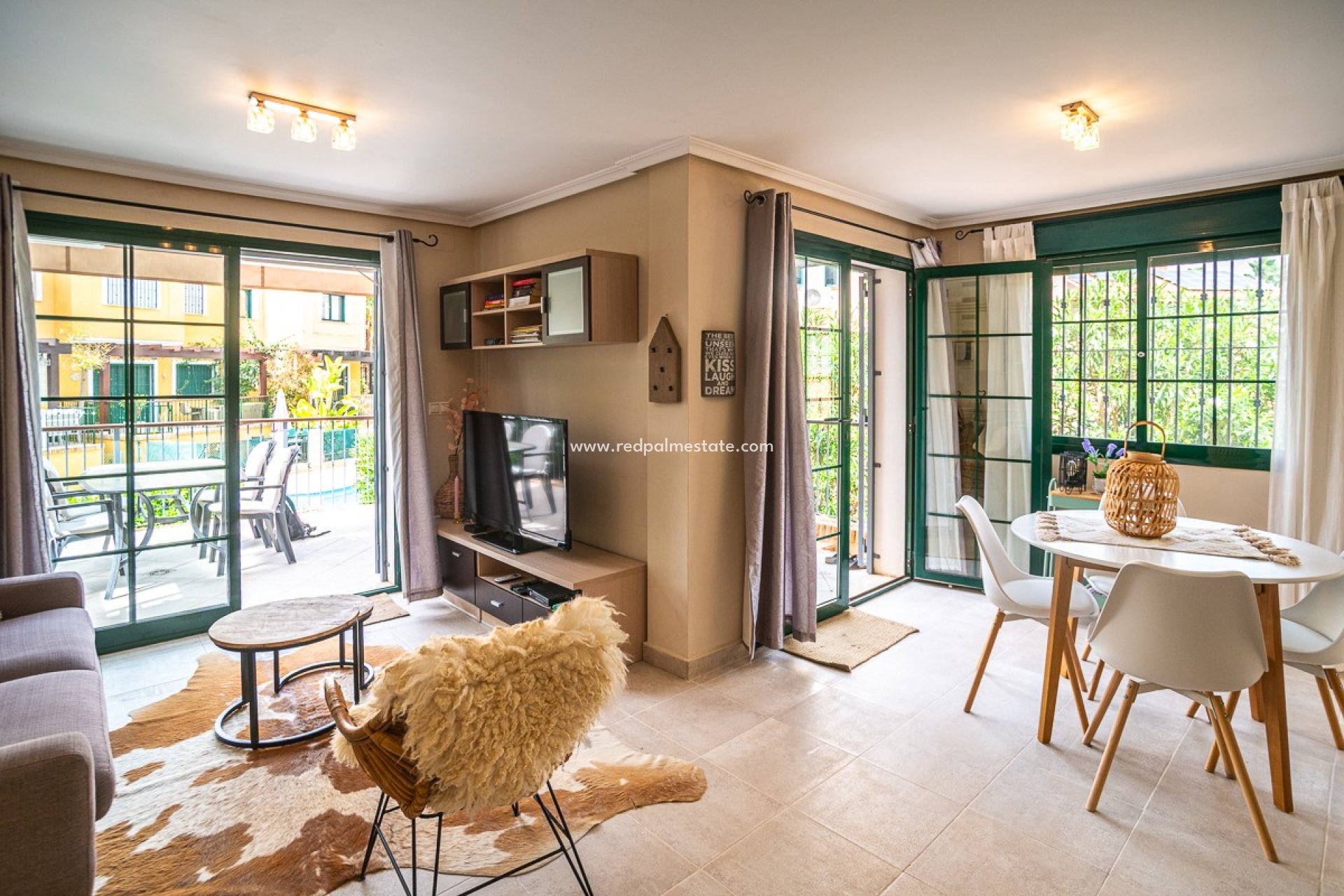 Reventa - Villa -
Torrevieja