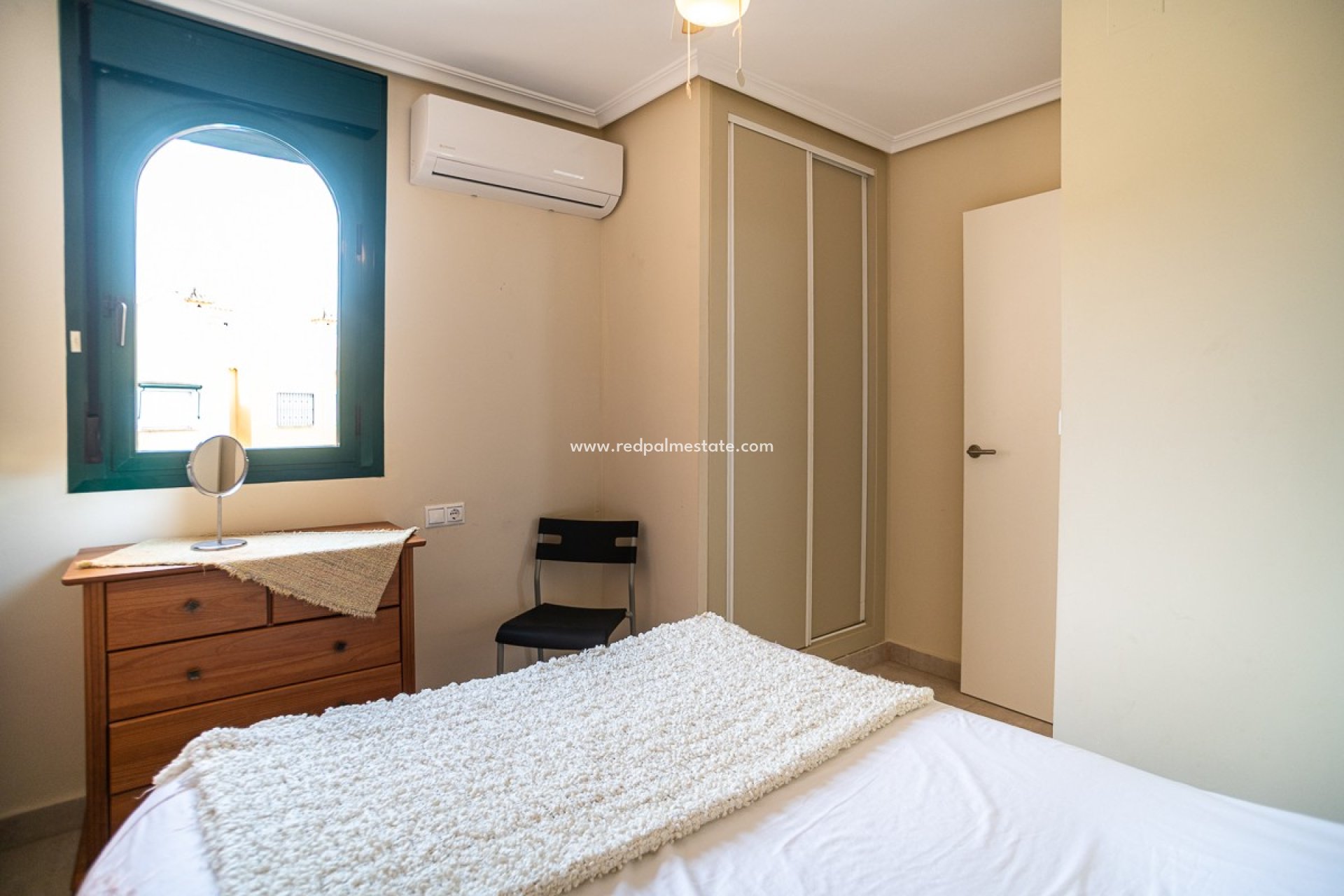 Reventa - Villa -
Torrevieja