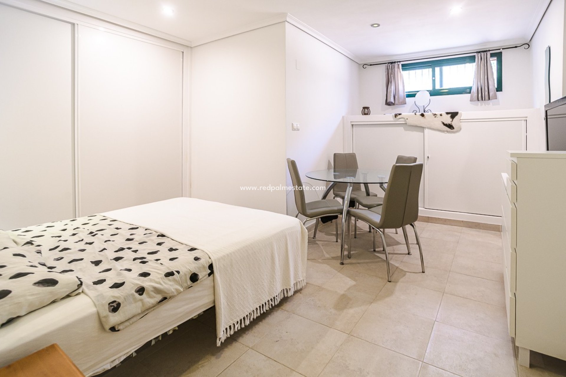 Reventa - Villa -
Torrevieja