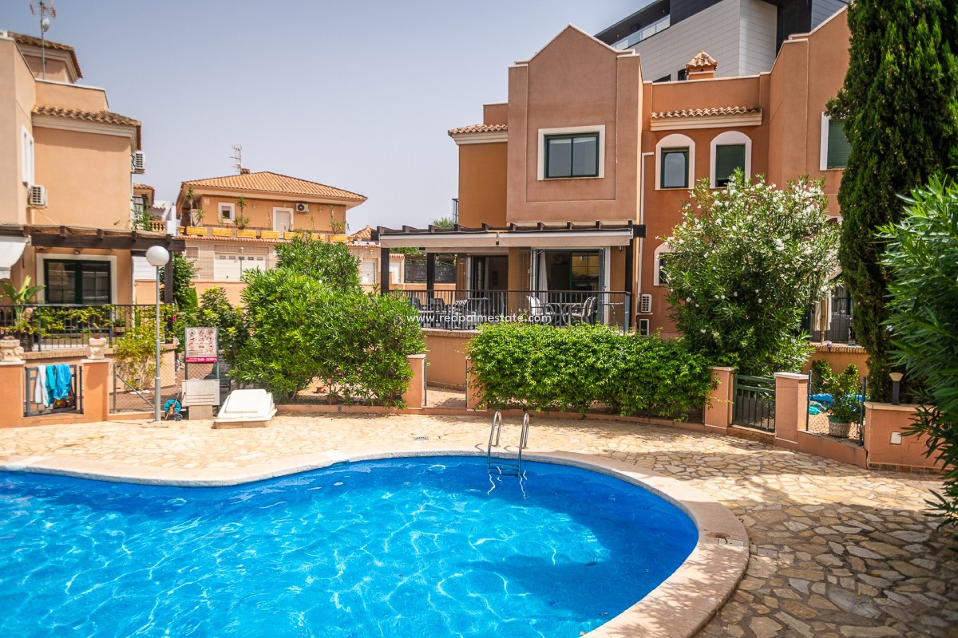 Reventa - Villa -
Torrevieja