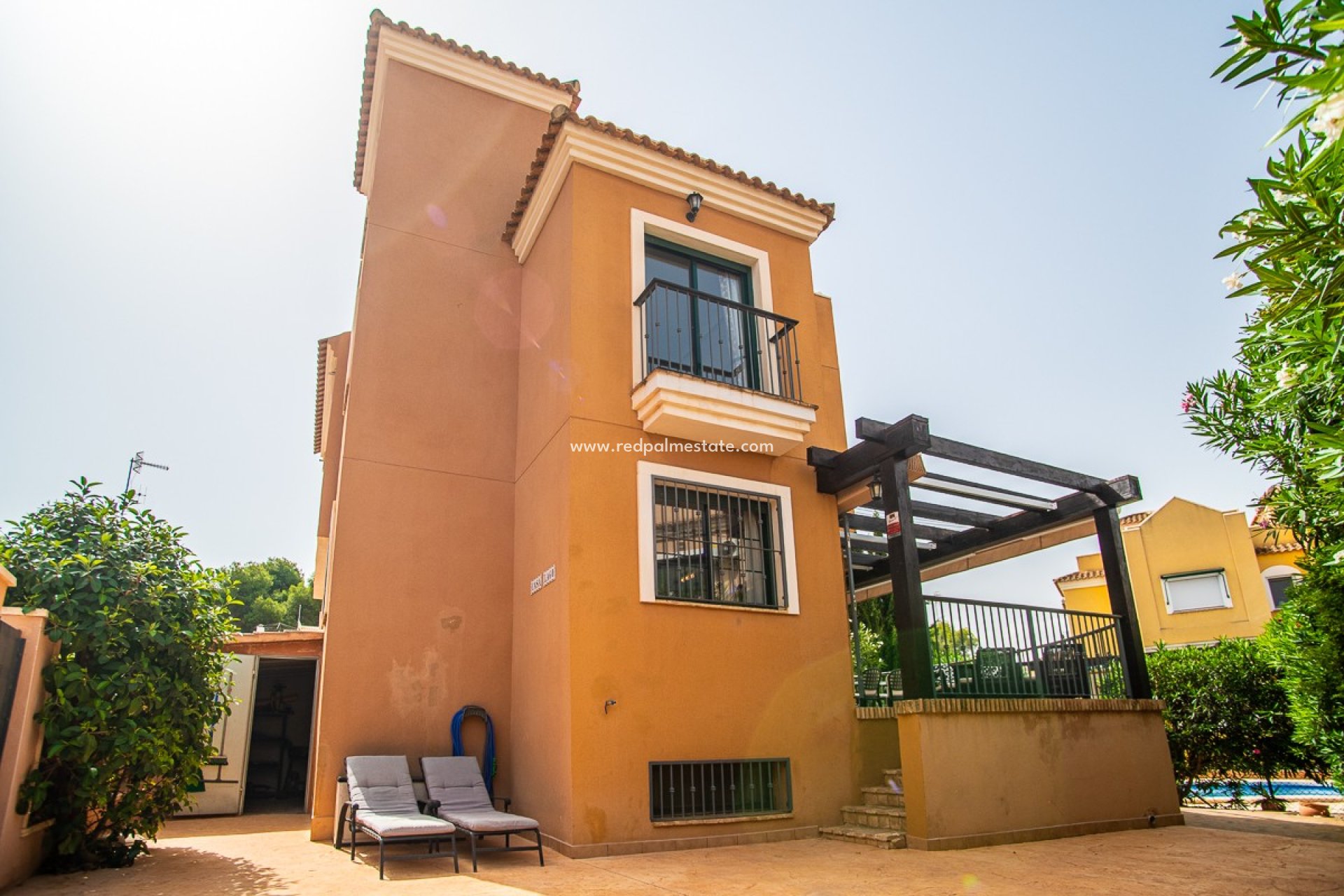 Reventa - Villa -
Torrevieja