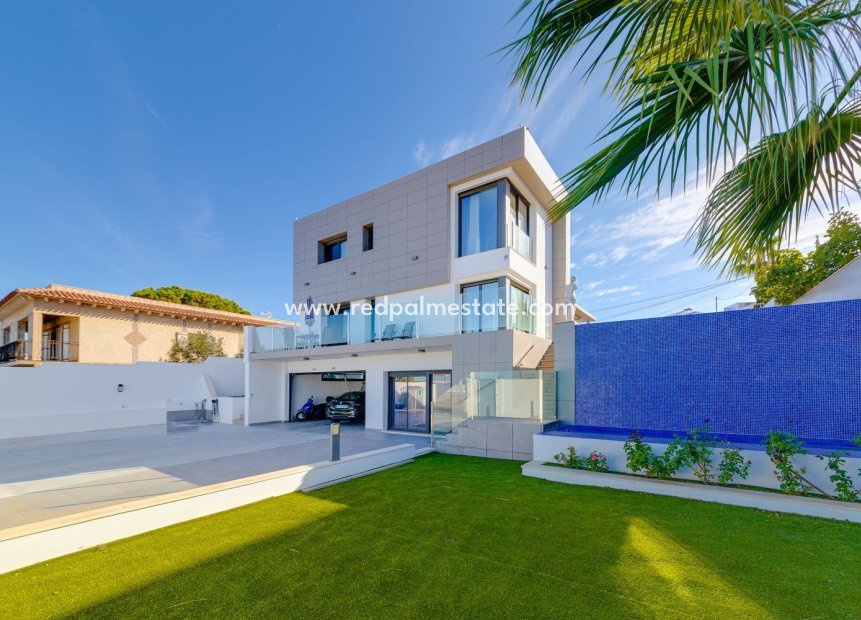 Reventa - Villa -
Torrevieja