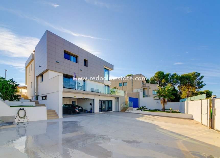 Reventa - Villa -
Torrevieja