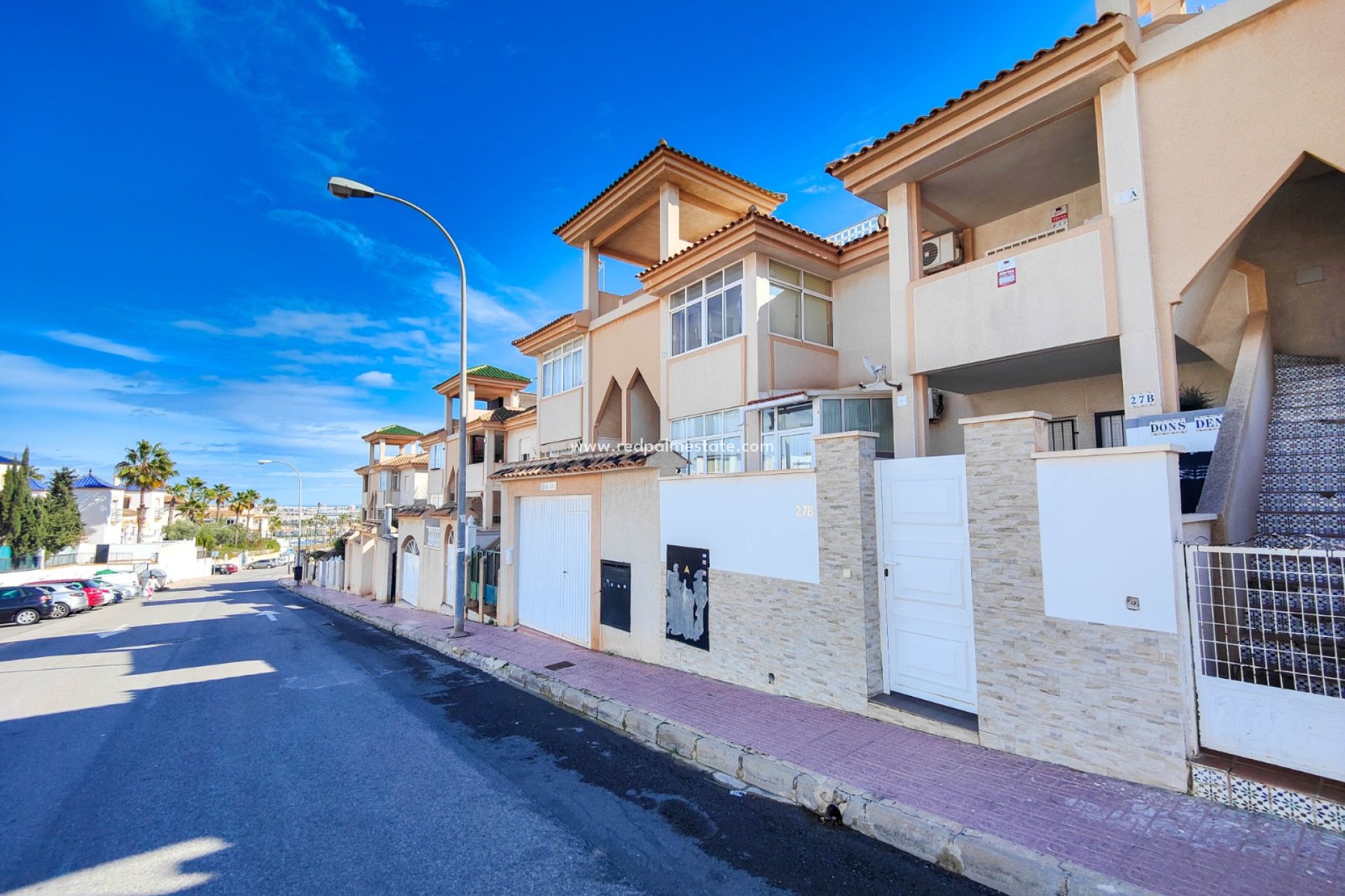 Reventa - Villa -
Torrevieja