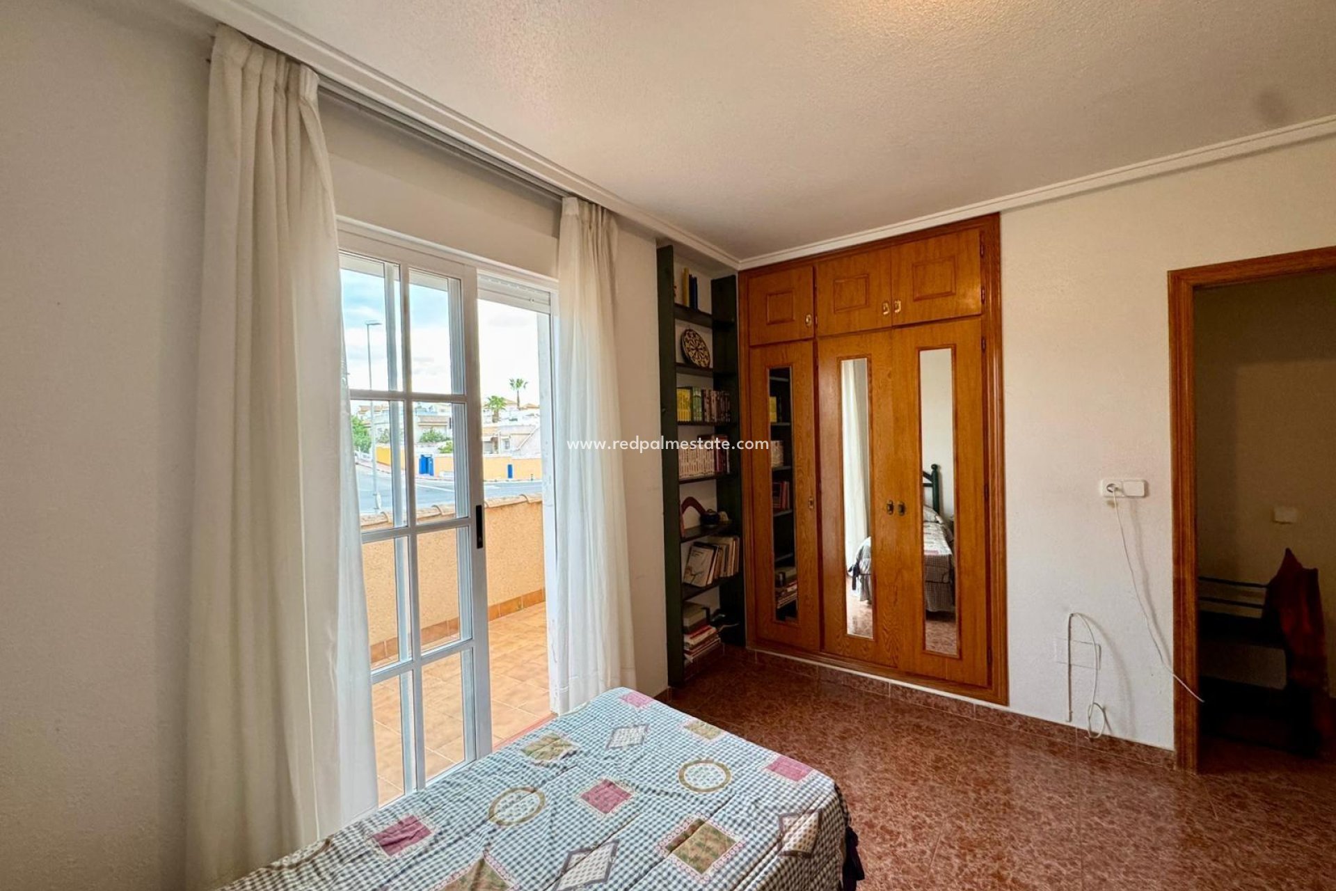 Reventa - Villa -
Torrevieja