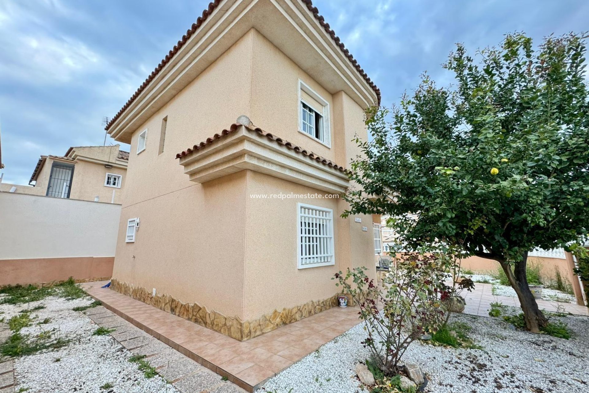 Reventa - Villa -
Torrevieja
