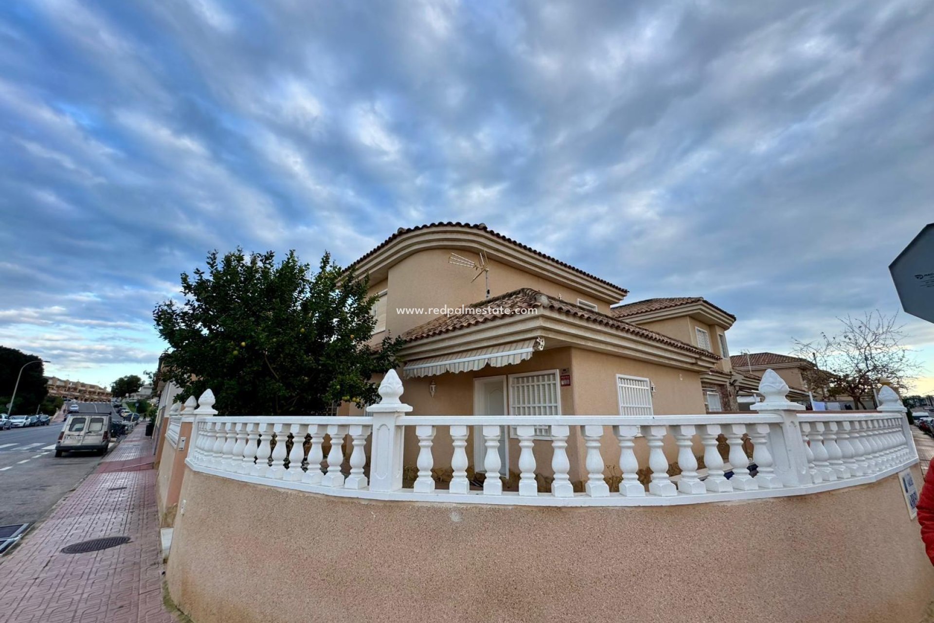 Reventa - Villa -
Torrevieja