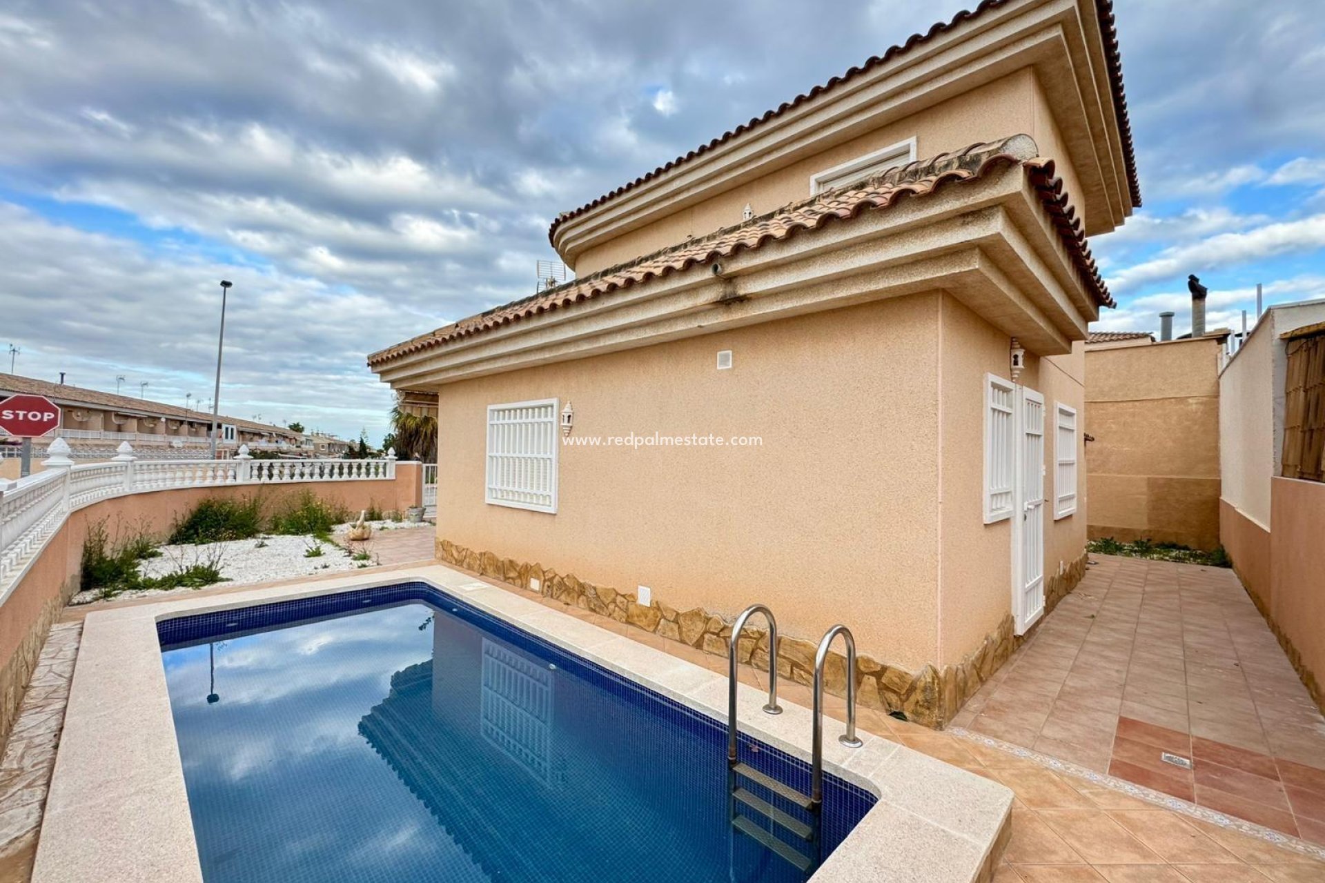 Reventa - Villa -
Torrevieja