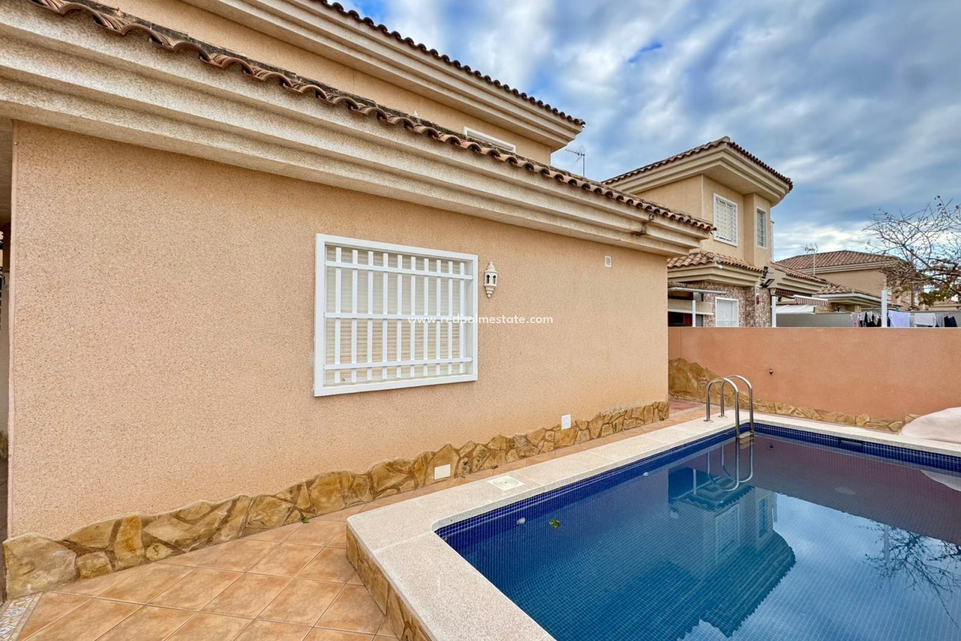 Reventa - Villa -
Torrevieja