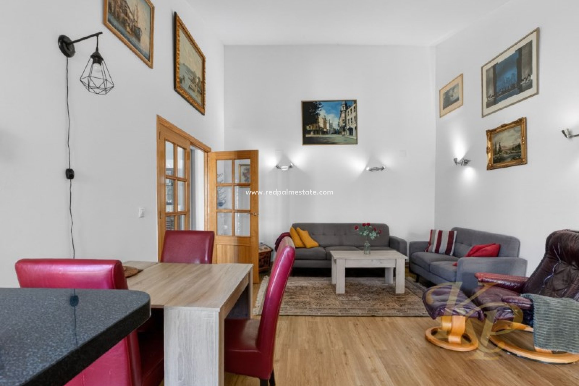 Reventa - Villa -
Torrevieja