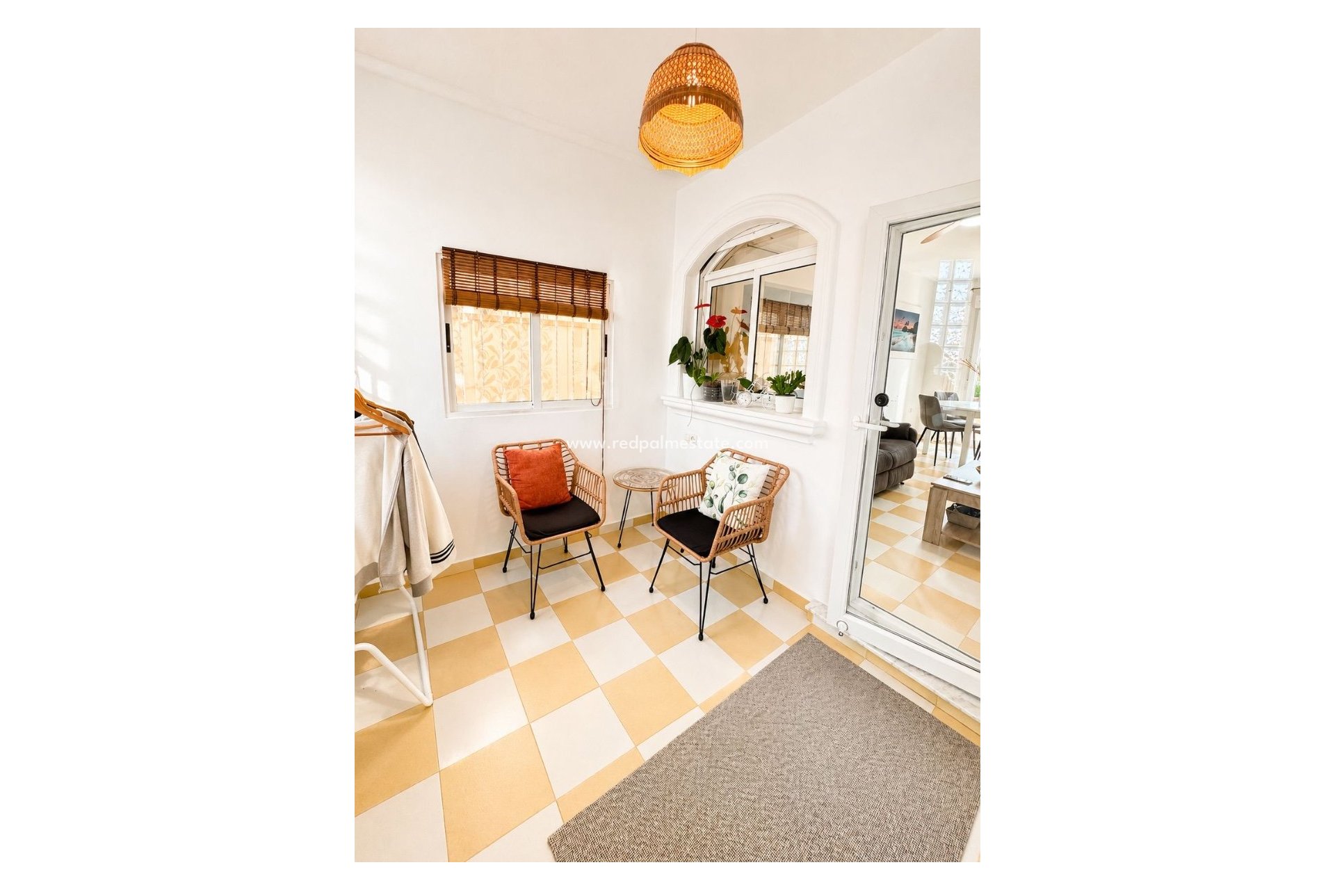 Reventa - Villa -
Torrevieja