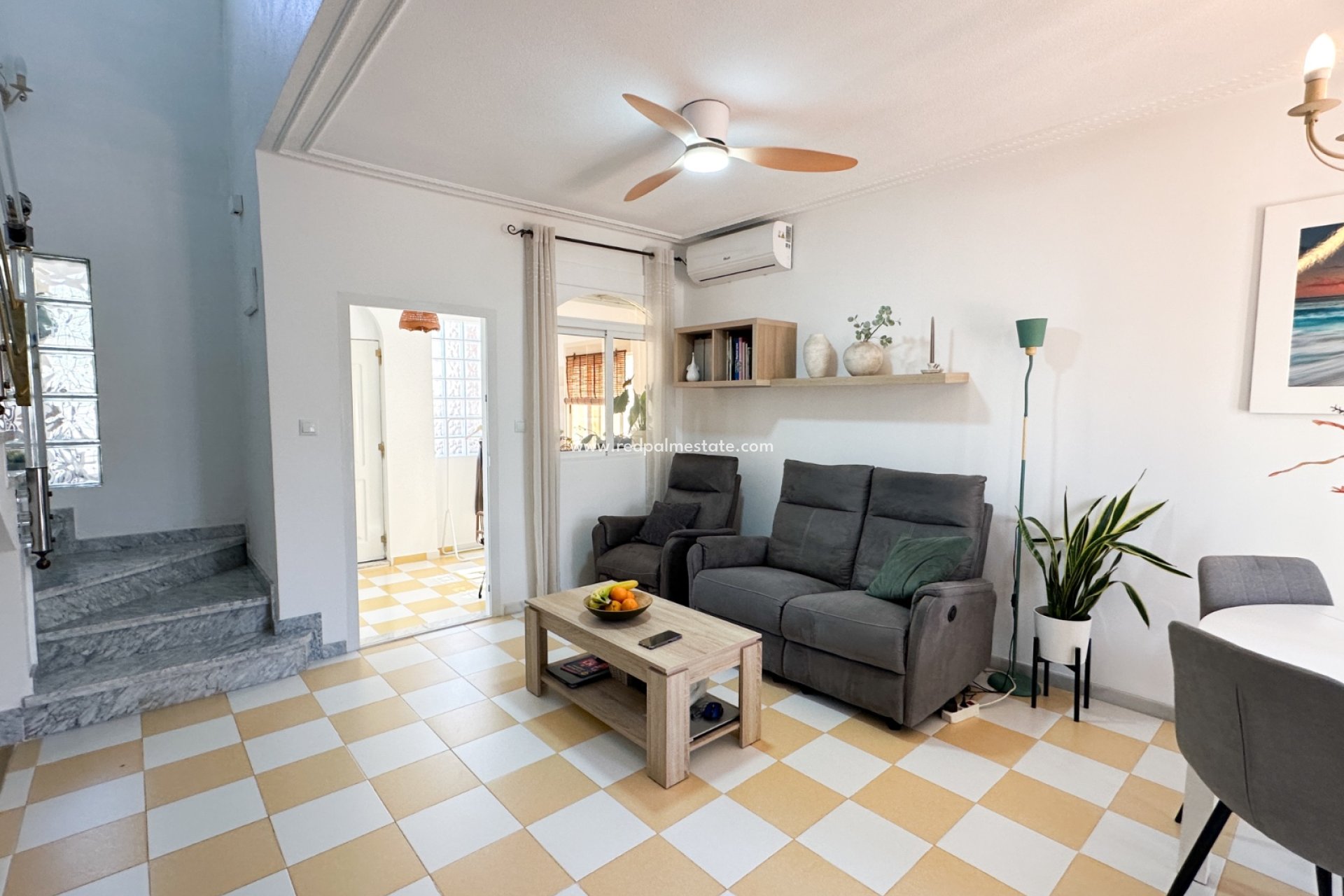 Reventa - Villa -
Torrevieja