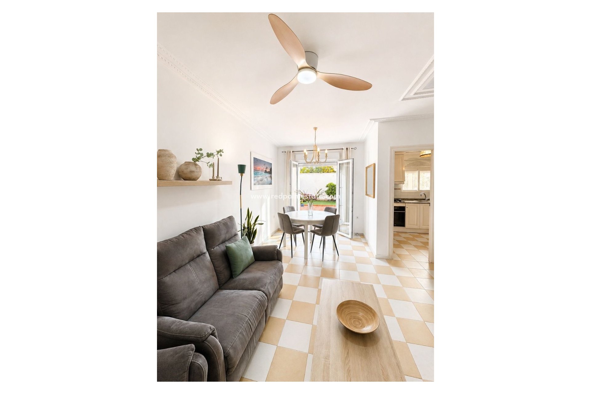 Reventa - Villa -
Torrevieja