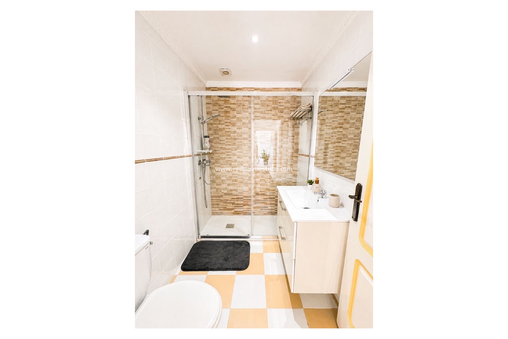 Reventa - Villa -
Torrevieja