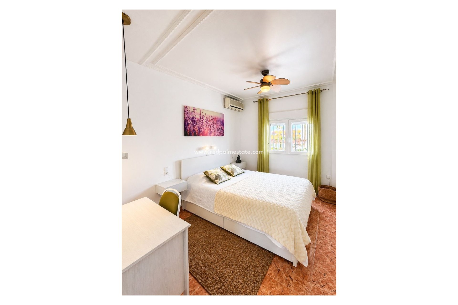 Reventa - Villa -
Torrevieja
