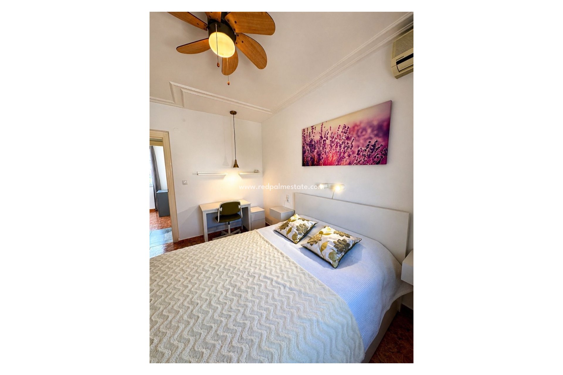 Reventa - Villa -
Torrevieja