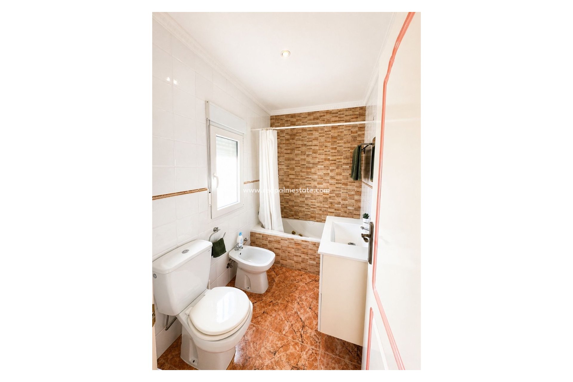 Reventa - Villa -
Torrevieja