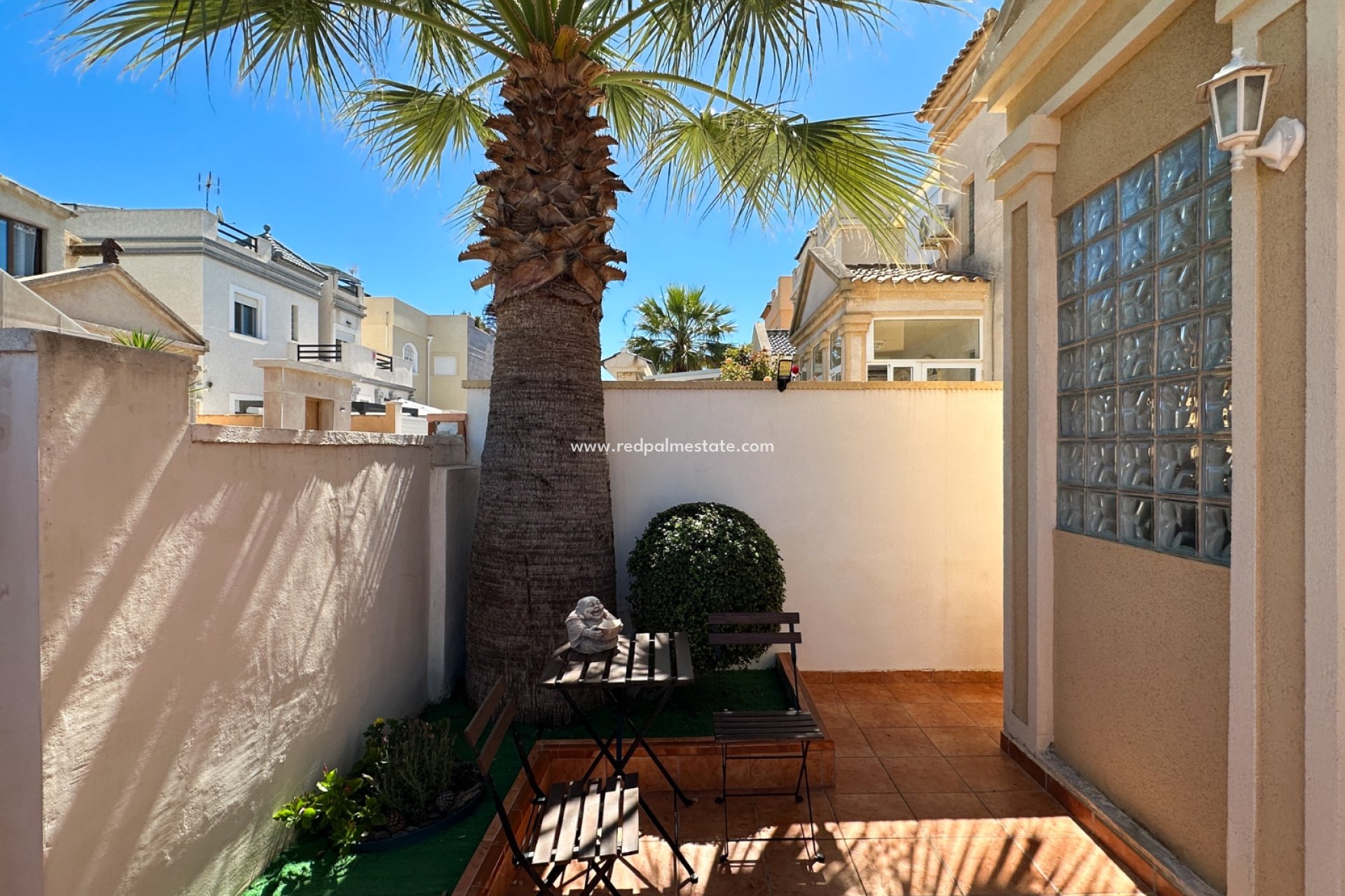 Reventa - Villa -
Torrevieja