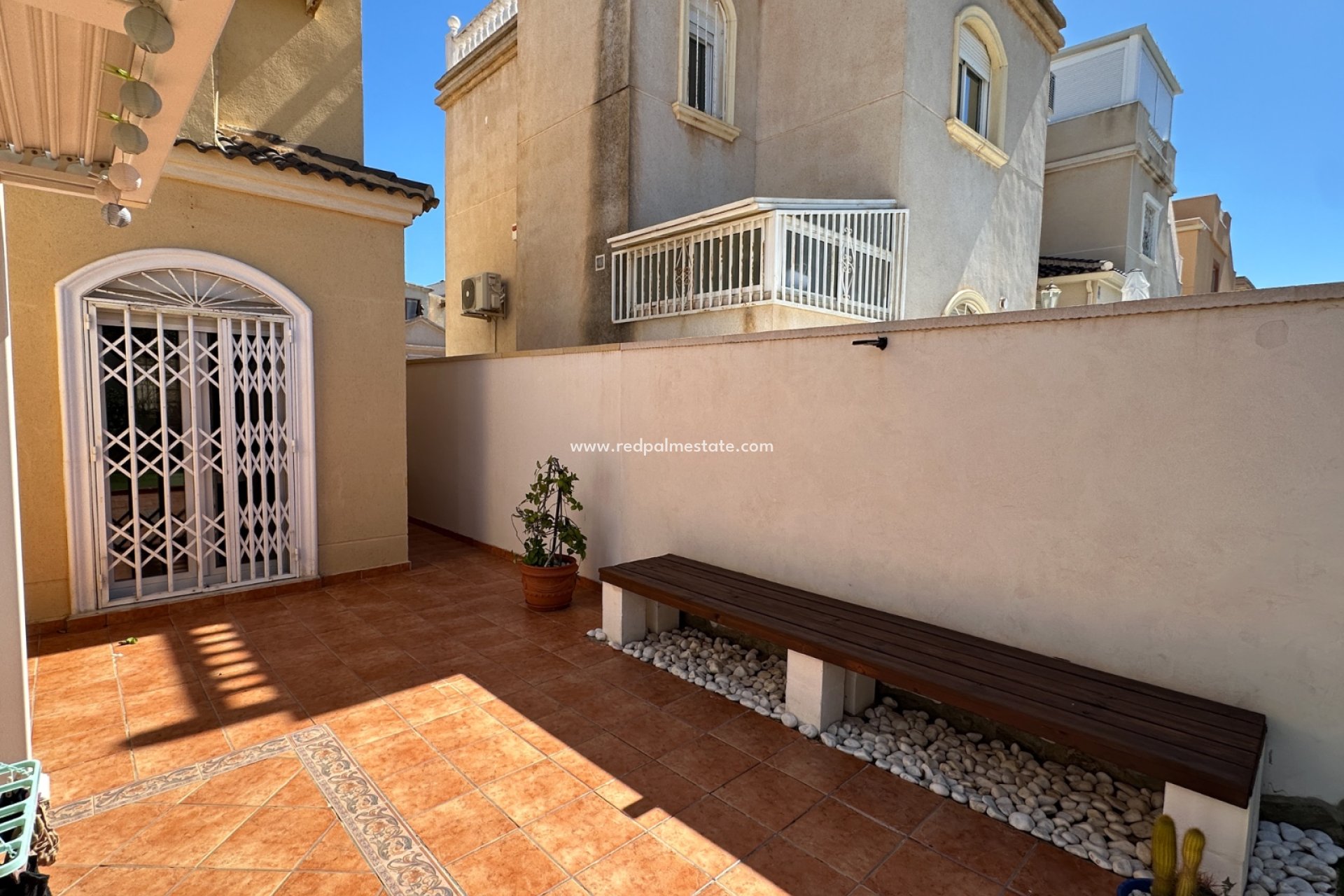 Reventa - Villa -
Torrevieja