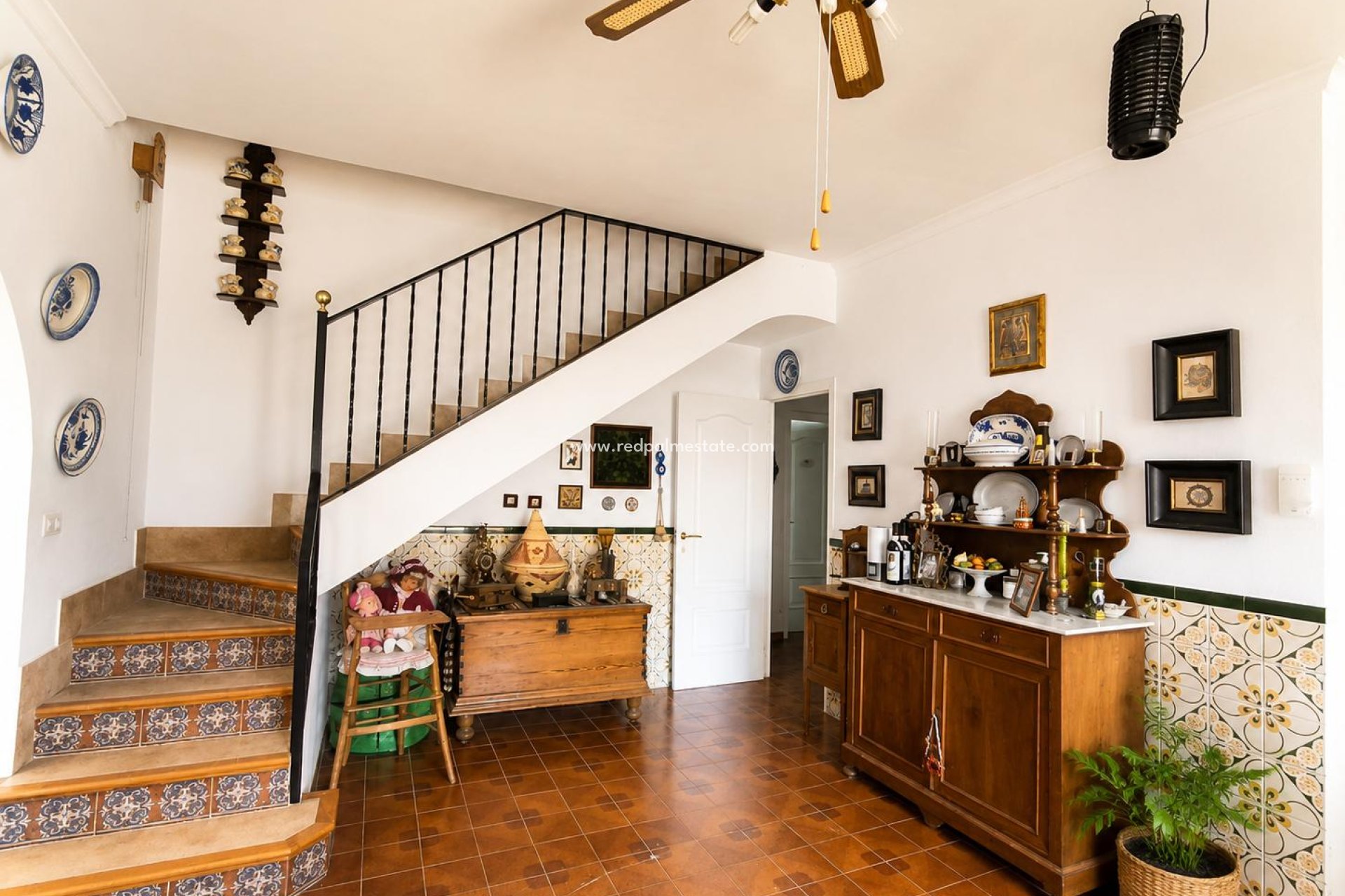 Reventa - Villa -
Villena - Inland