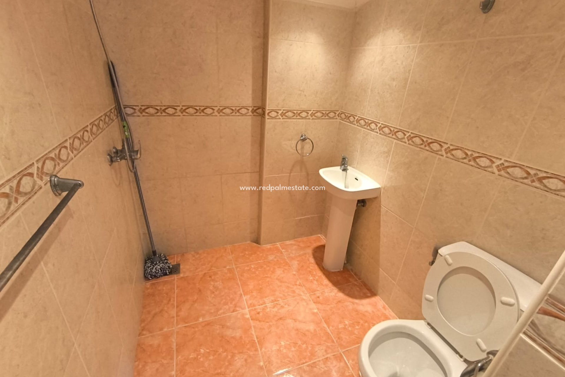 Reventa - Villa -
Villena - Inland