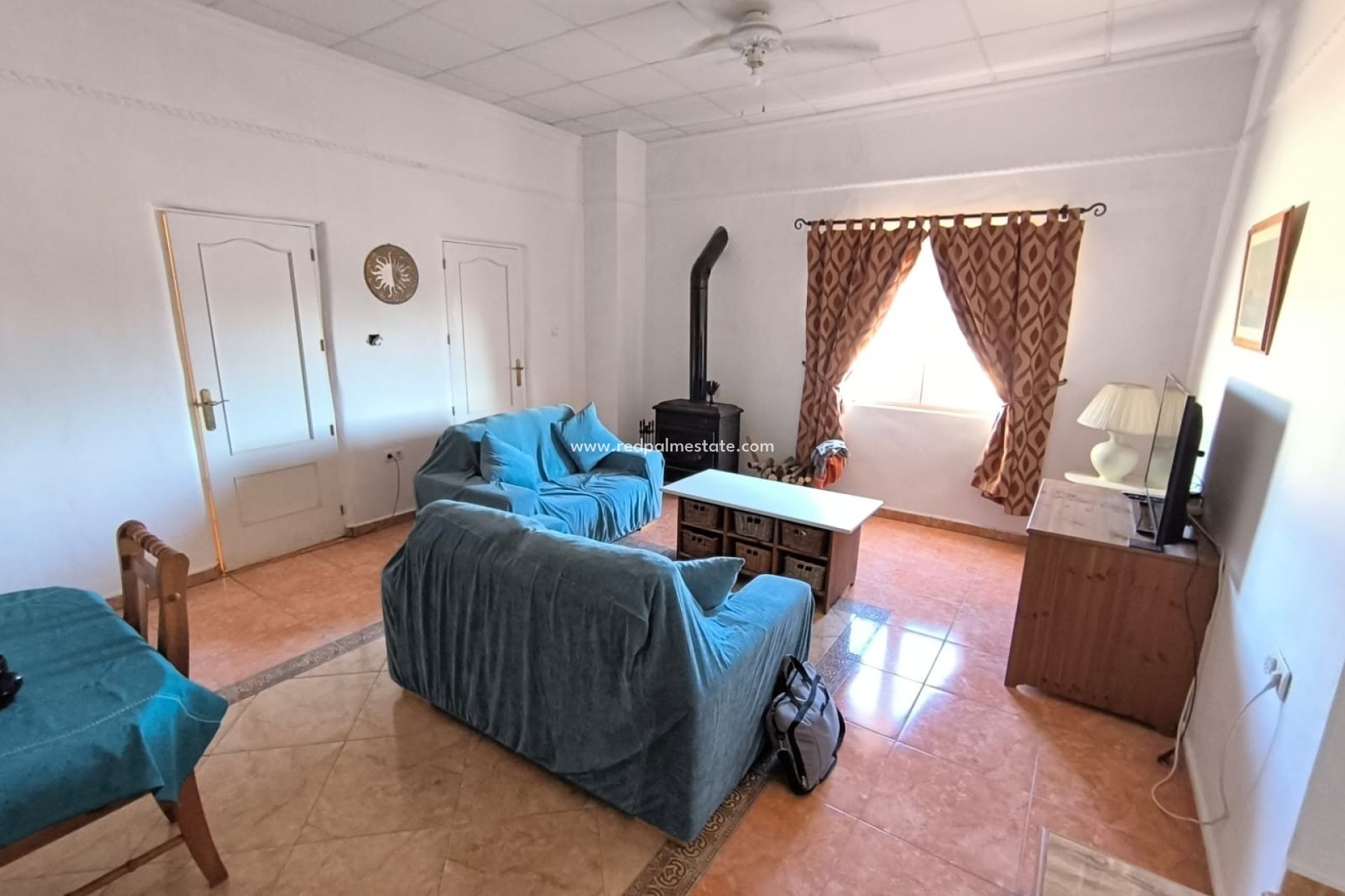 Reventa - Villa -
Villena - Inland