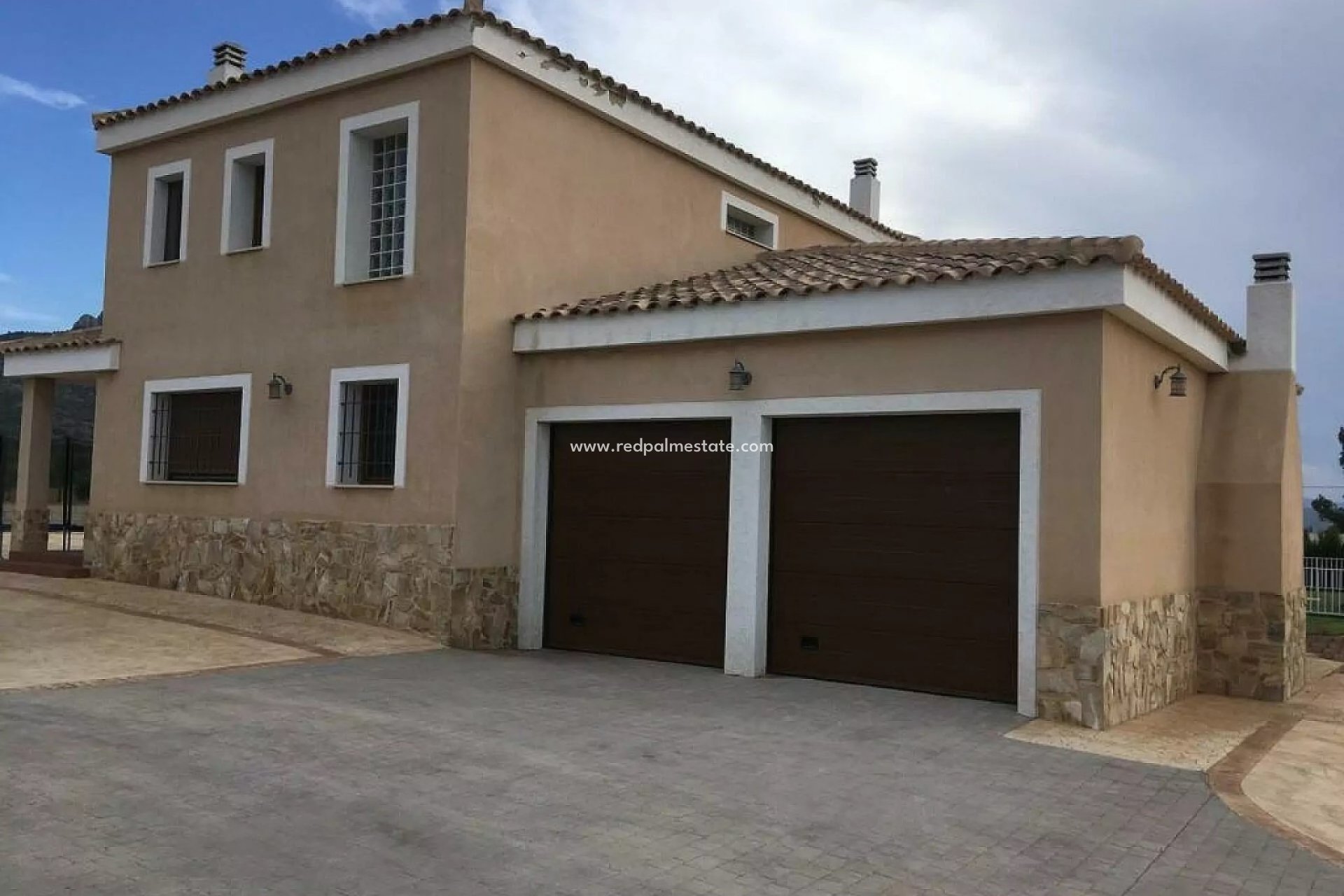 Reventa - Villa -
Villena