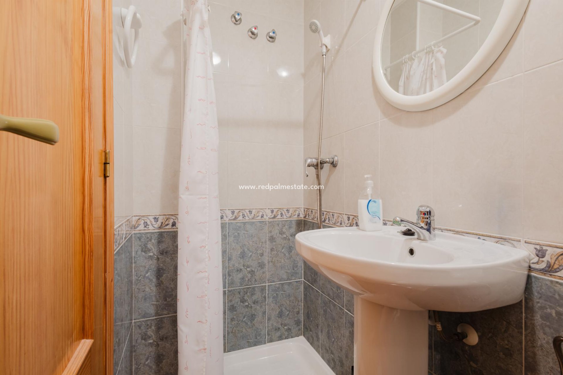 Revente - Apartamento -
Torrevieja - PARQUE DE LAS NACIONES