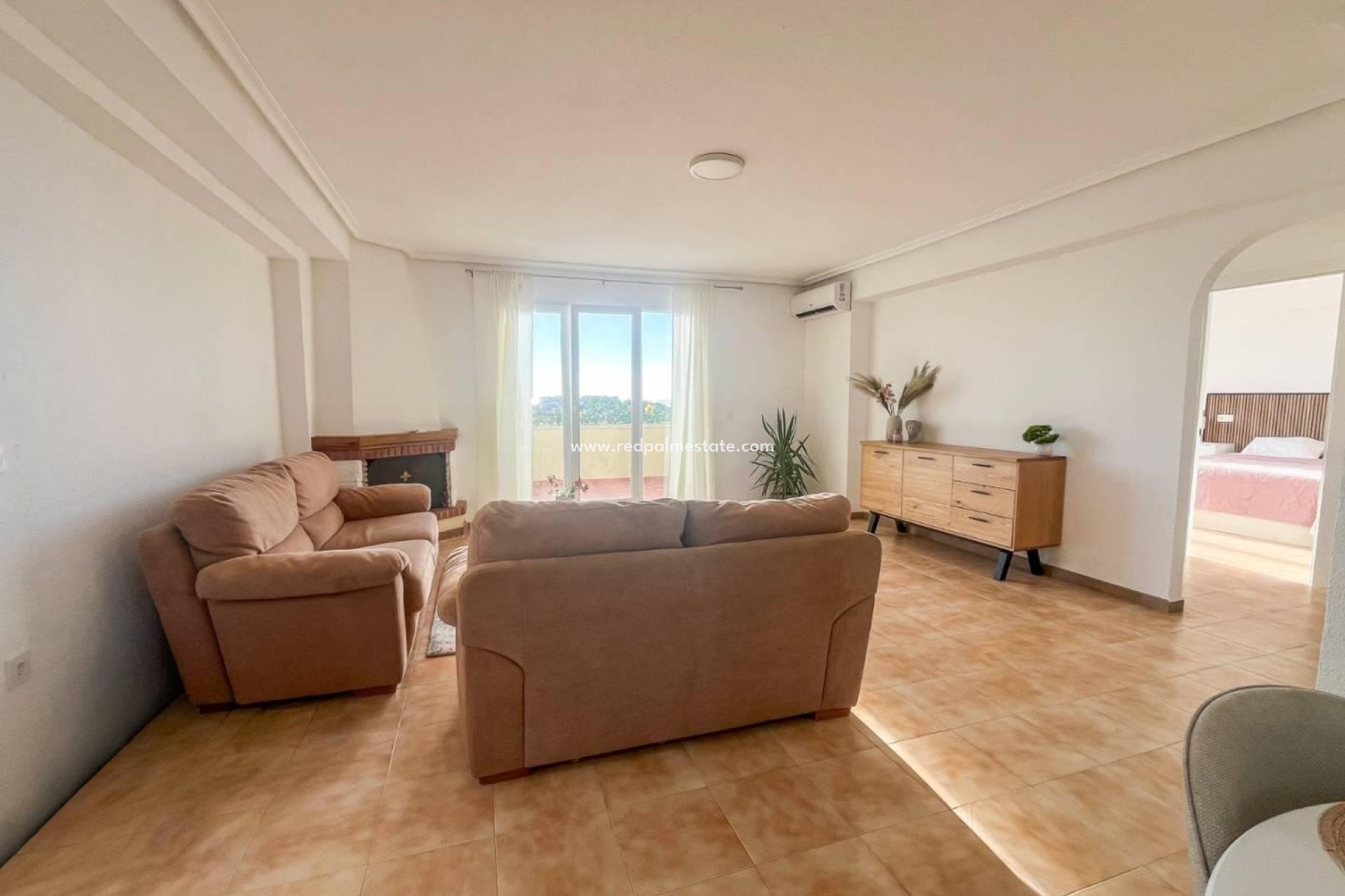 Revente - Apartamento -
Torrevieja - Punta prima