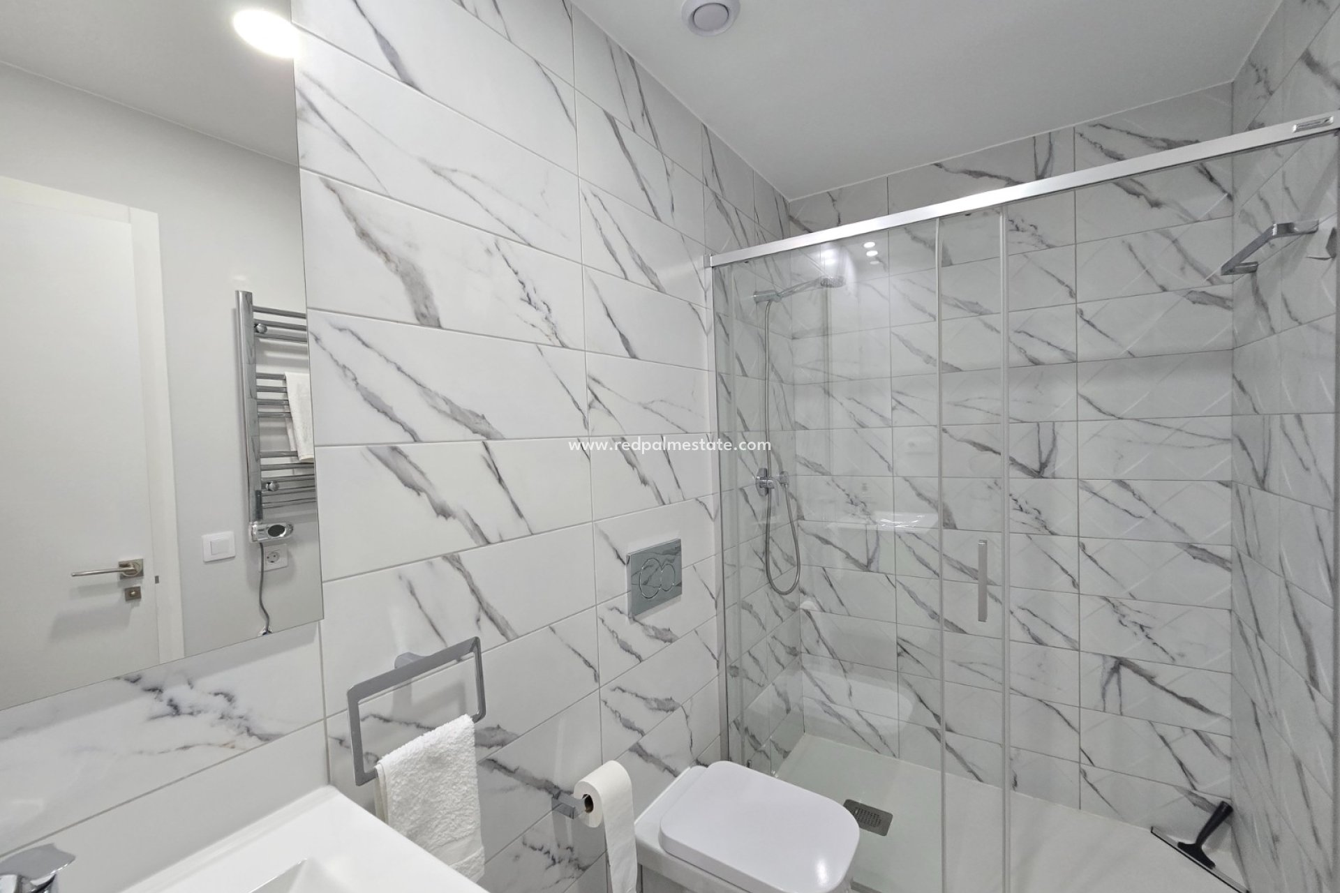 Revente - Apartment / Flat * -
Orihuela Costa * - Villamartín *