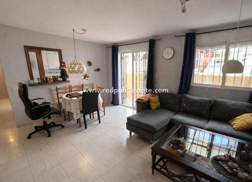 Revente - Apartment - Top Floor Apartment -
Torrevieja