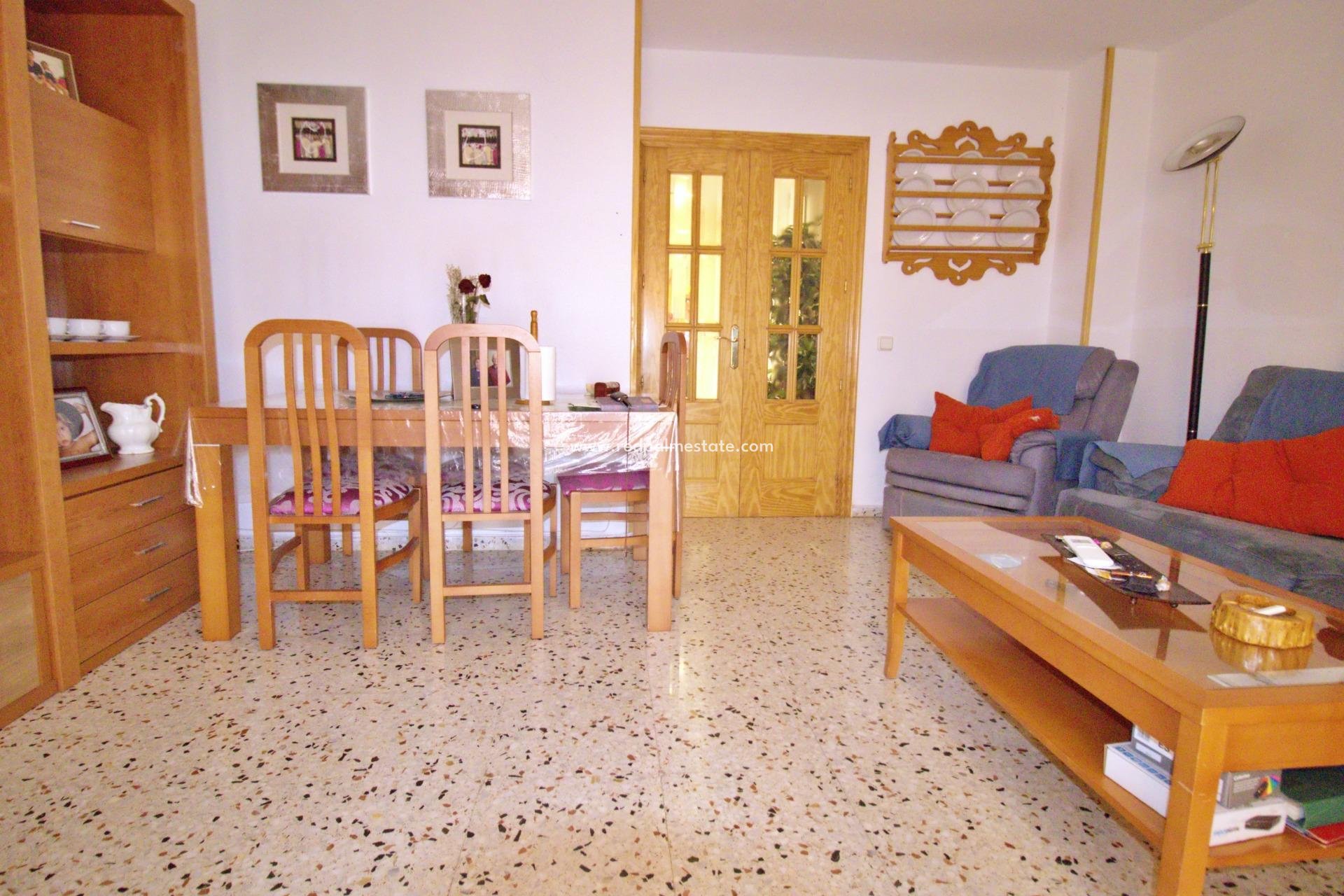 Revente - Appartement -
Alicante - Benalua