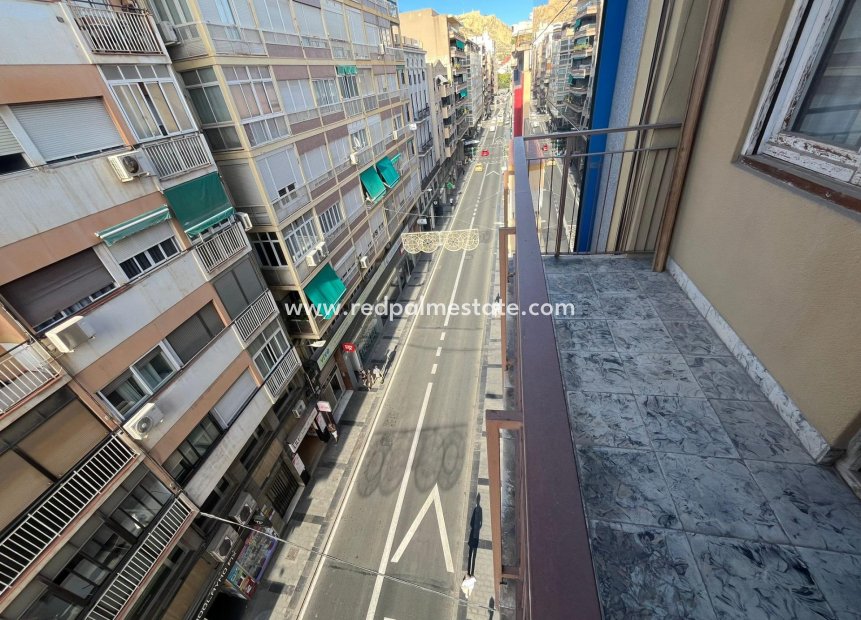 Revente - Appartement -
Alicante - Center