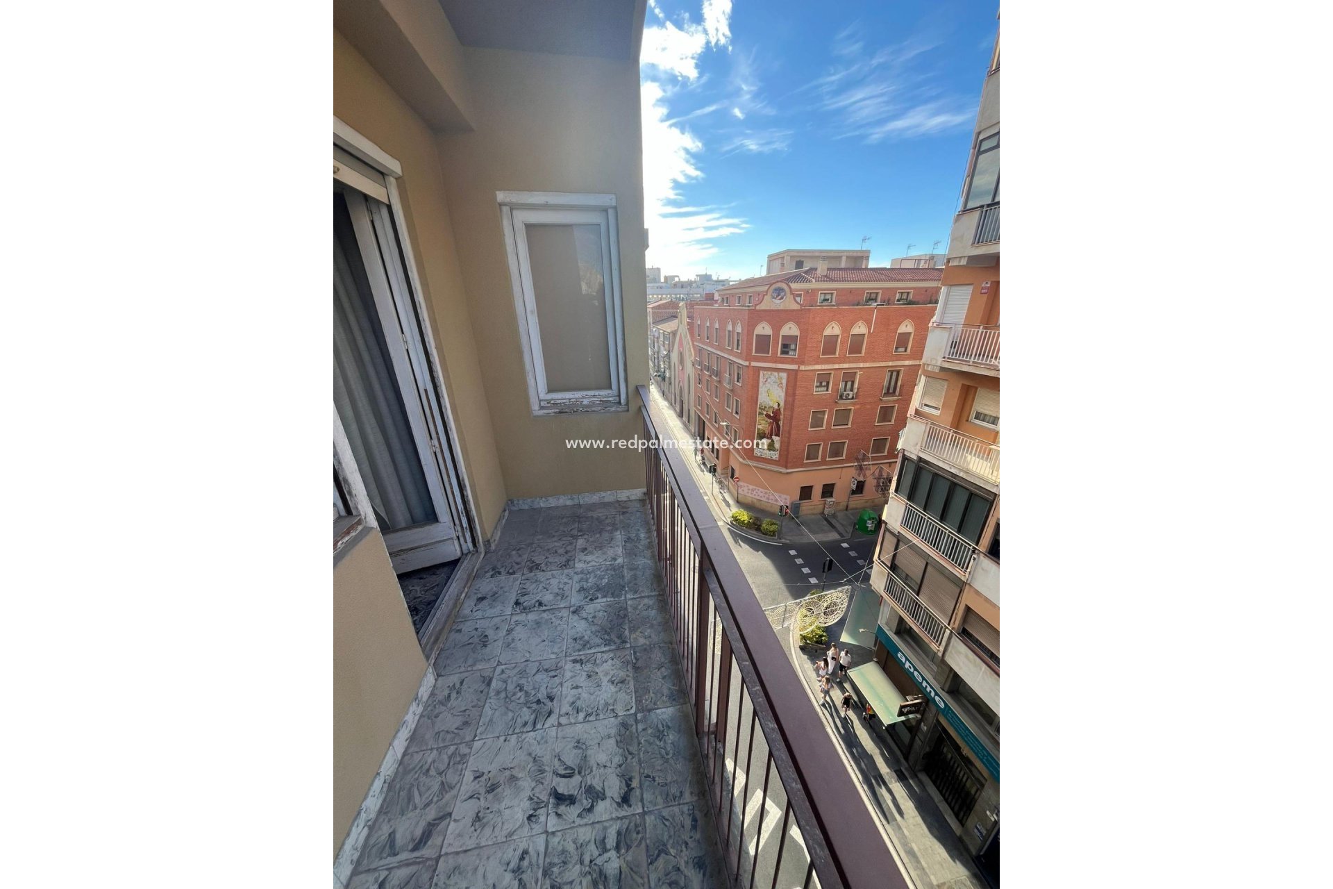 Revente - Appartement -
Alicante - Center