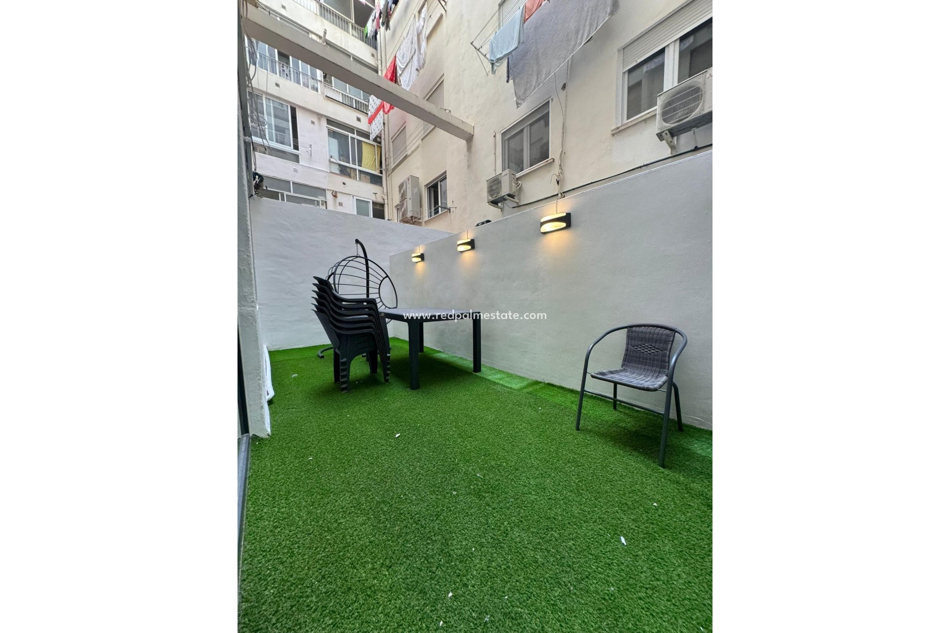 Revente - Appartement -
Alicante - Center