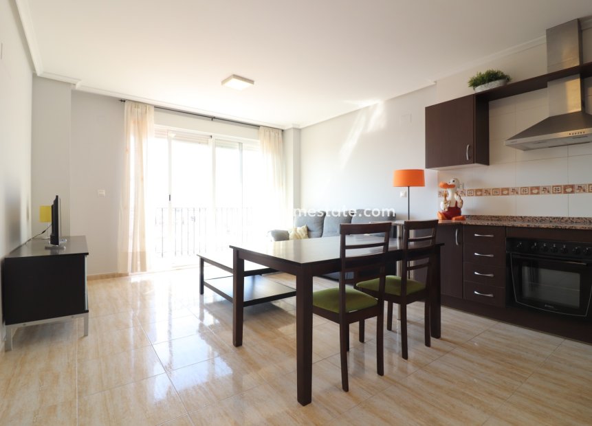 Revente - Appartement -
Almoradí