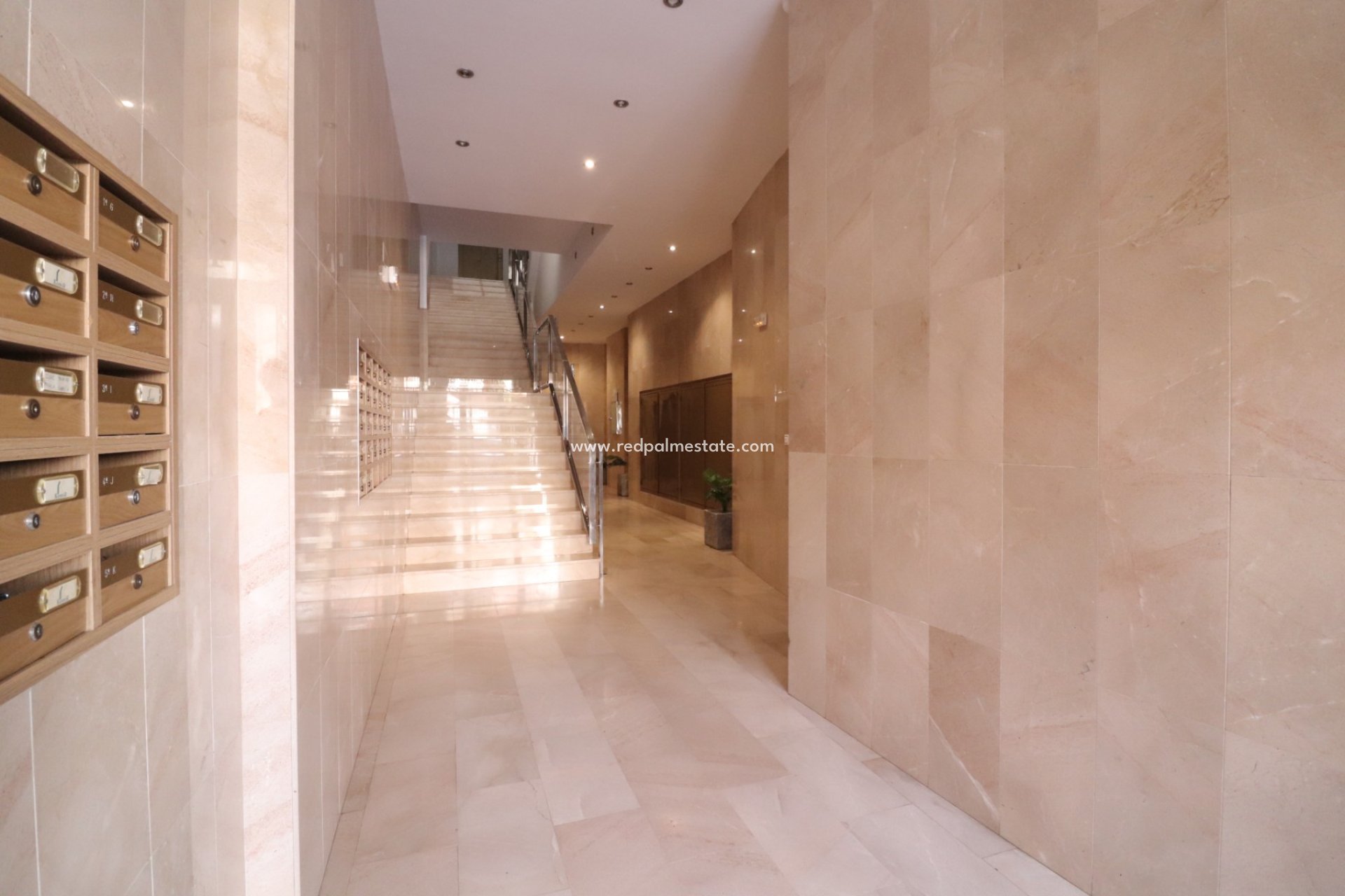 Revente - Appartement -
Almoradí
