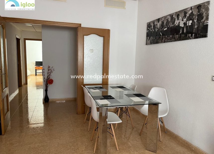 Revente - Appartement -
Almoradí