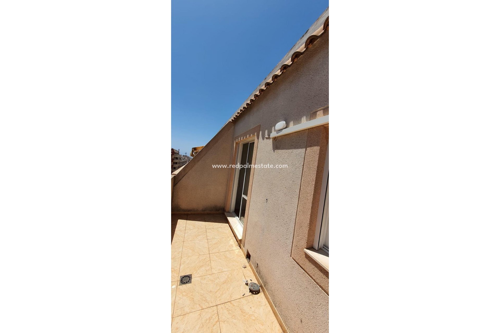 Revente - Appartement Attique -
Torrevieja - Center