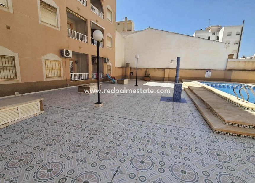 Revente - Appartement Attique -
Torrevieja