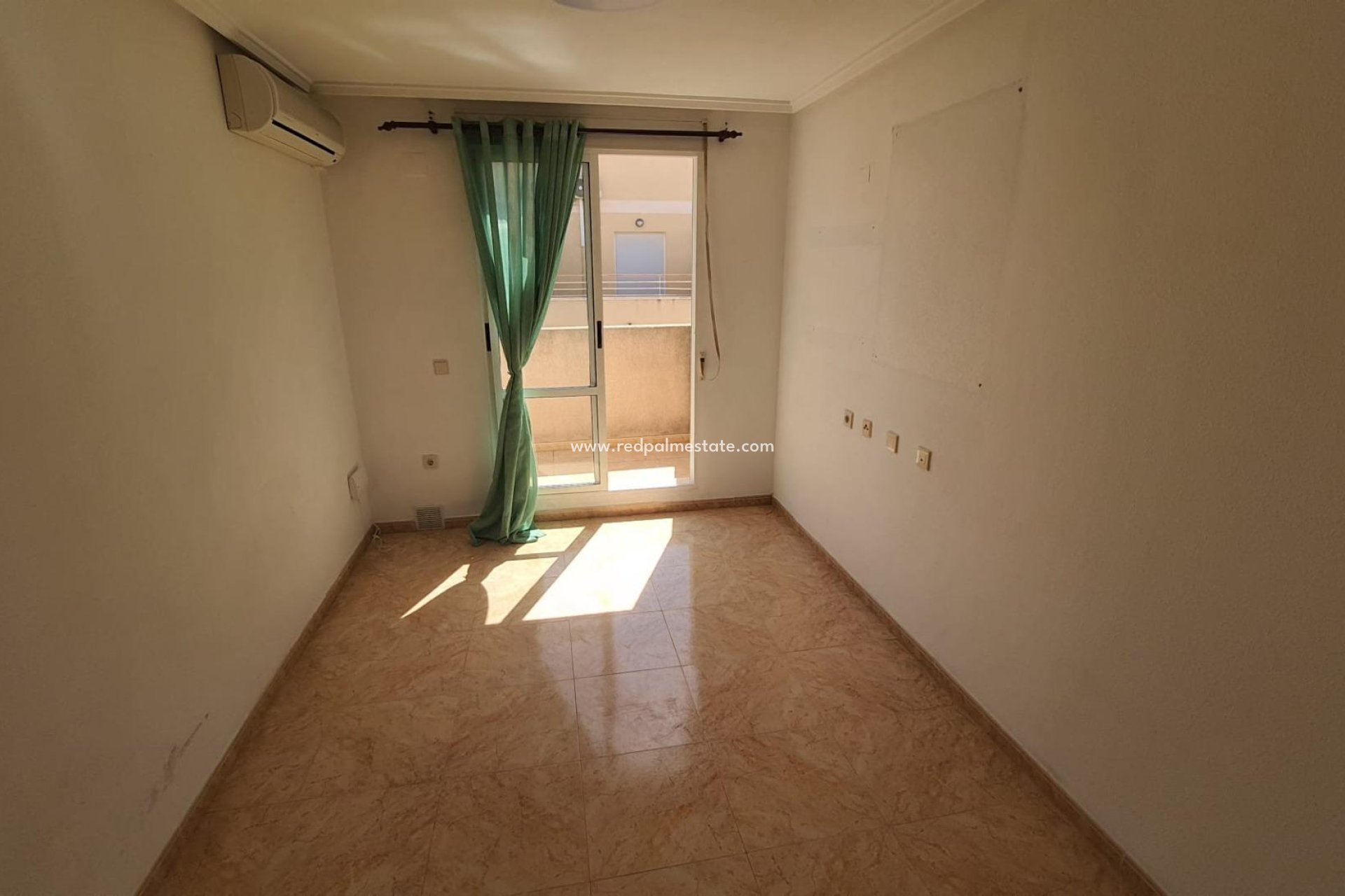 Revente - Appartement Attique -
Torrevieja