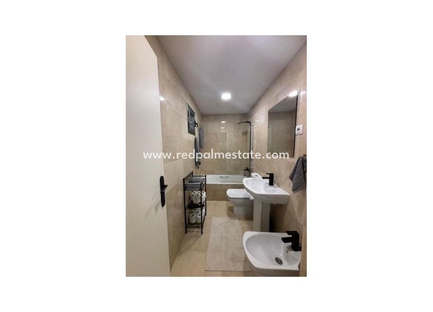 Revente - Appartement -
Benidorm - Colonia Madrid