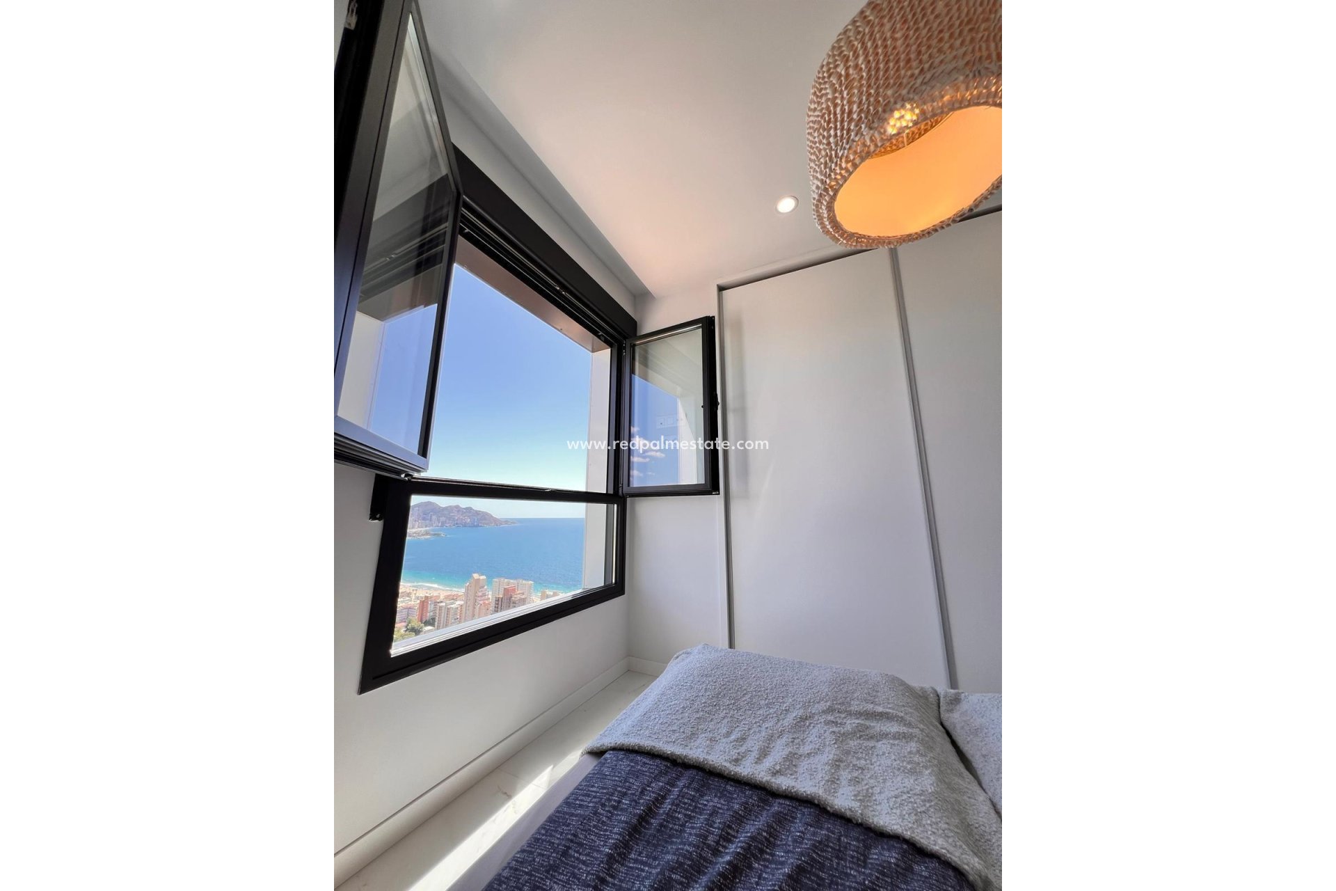 Revente - Appartement -
Benidorm - Poniente