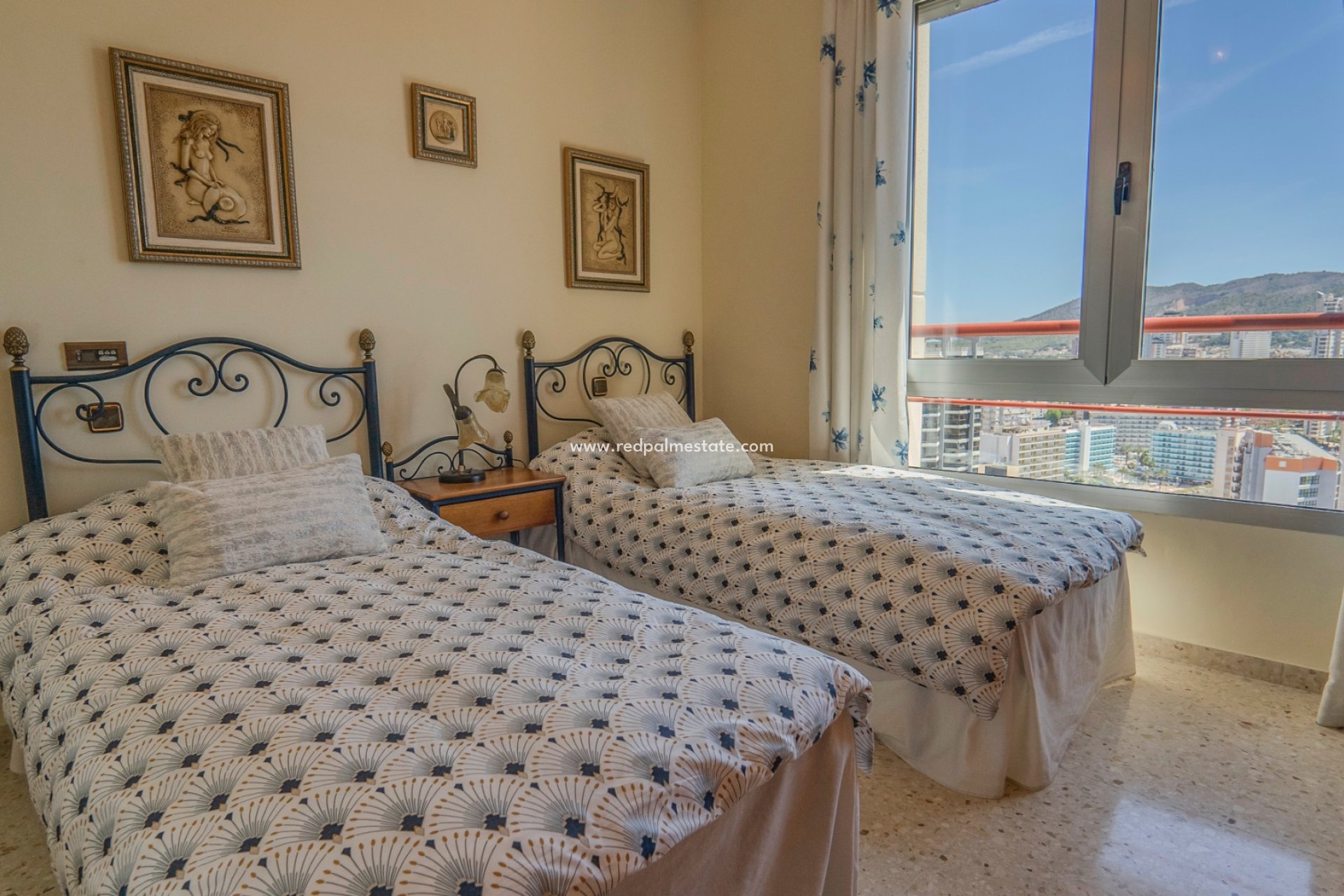 Revente - Appartement -
Benidorm