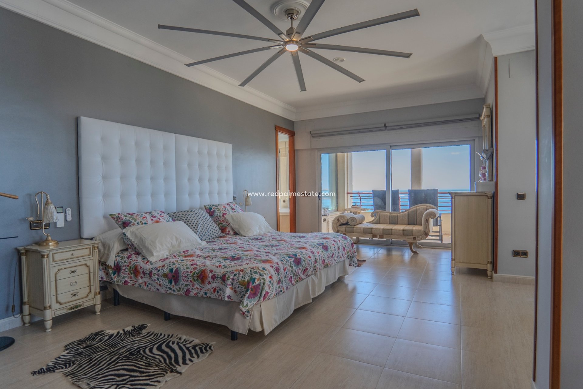 Revente - Appartement -
Benidorm