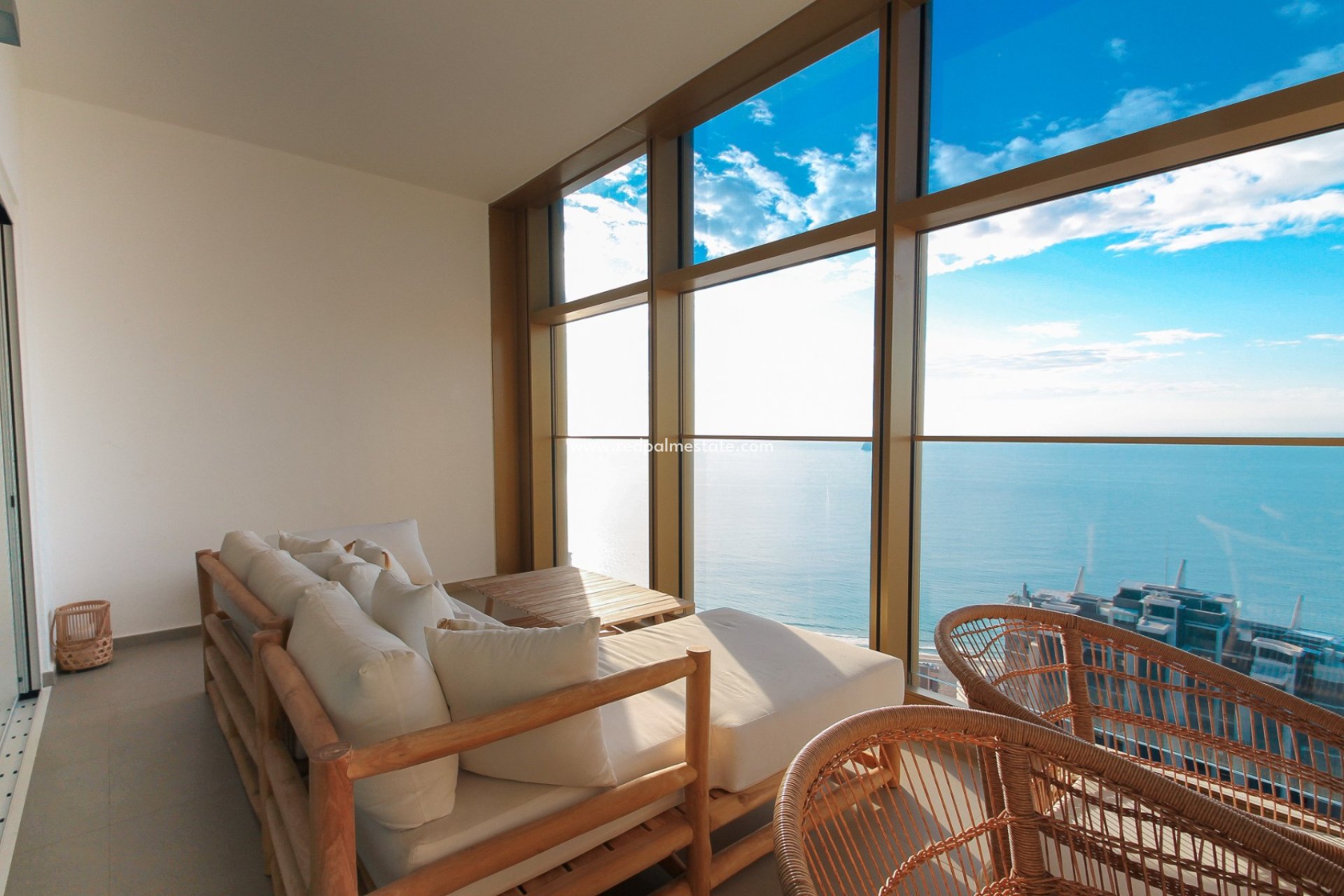 Revente - Appartement -
Benidorm