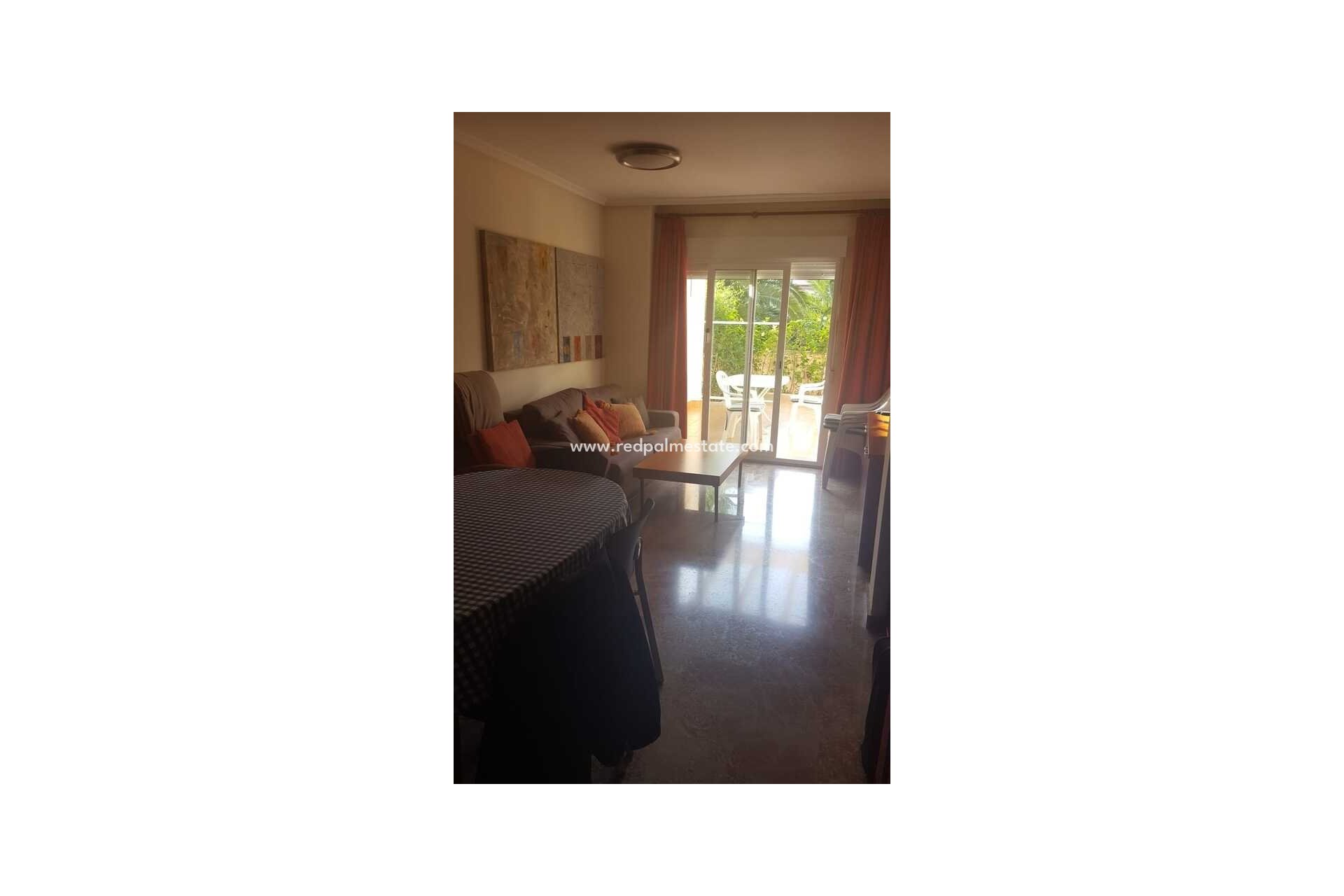 Revente - Appartement -
Denia
